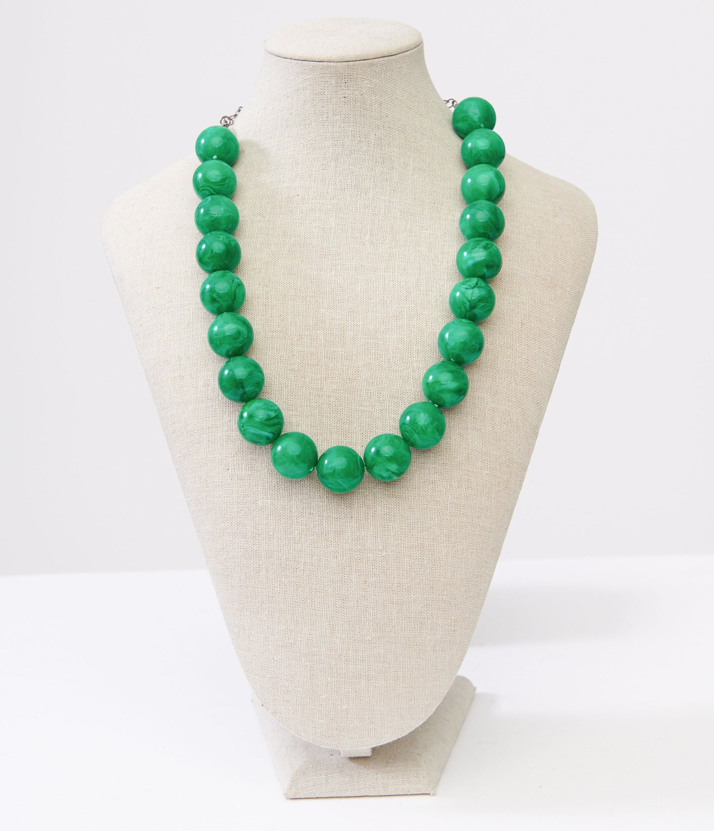 1960s Marbled Emerald Beaded Necklace - Unique Vintage - Womens, ACCESSORIES, JEWELRY