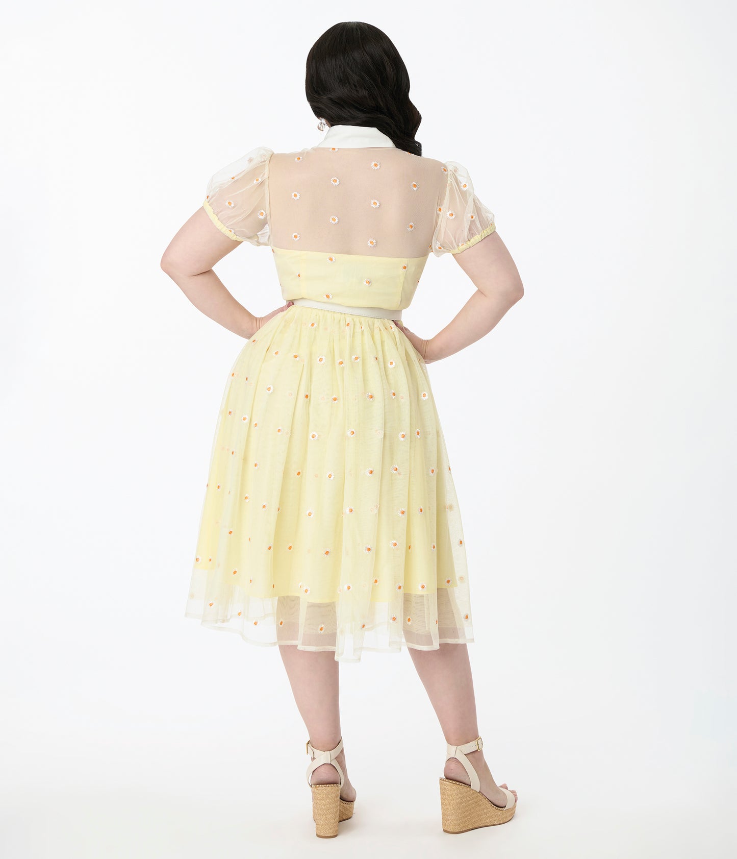 Unique Vintage Plus Size Yellow Daisy Print Hollie Swing Dress