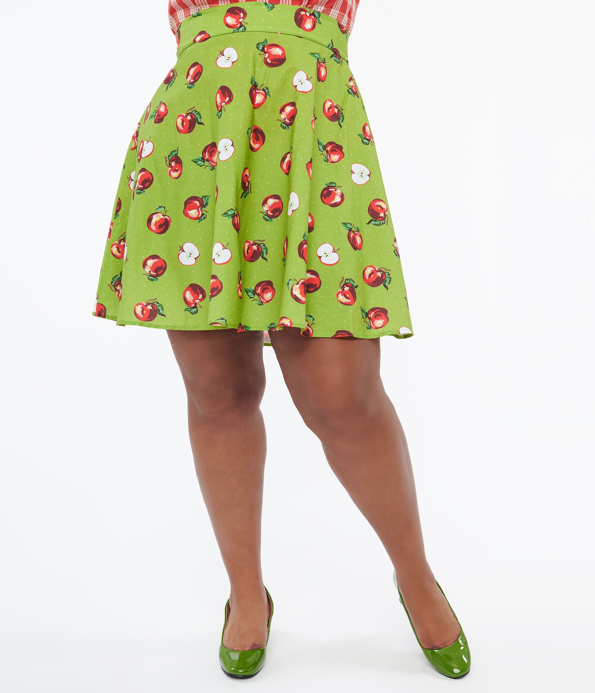 Retrolicious Plus Size 1950s Green & Red Apple Print Skater Skirt - Unique Vintage - Womens, BOTTOMS, SKIRTS