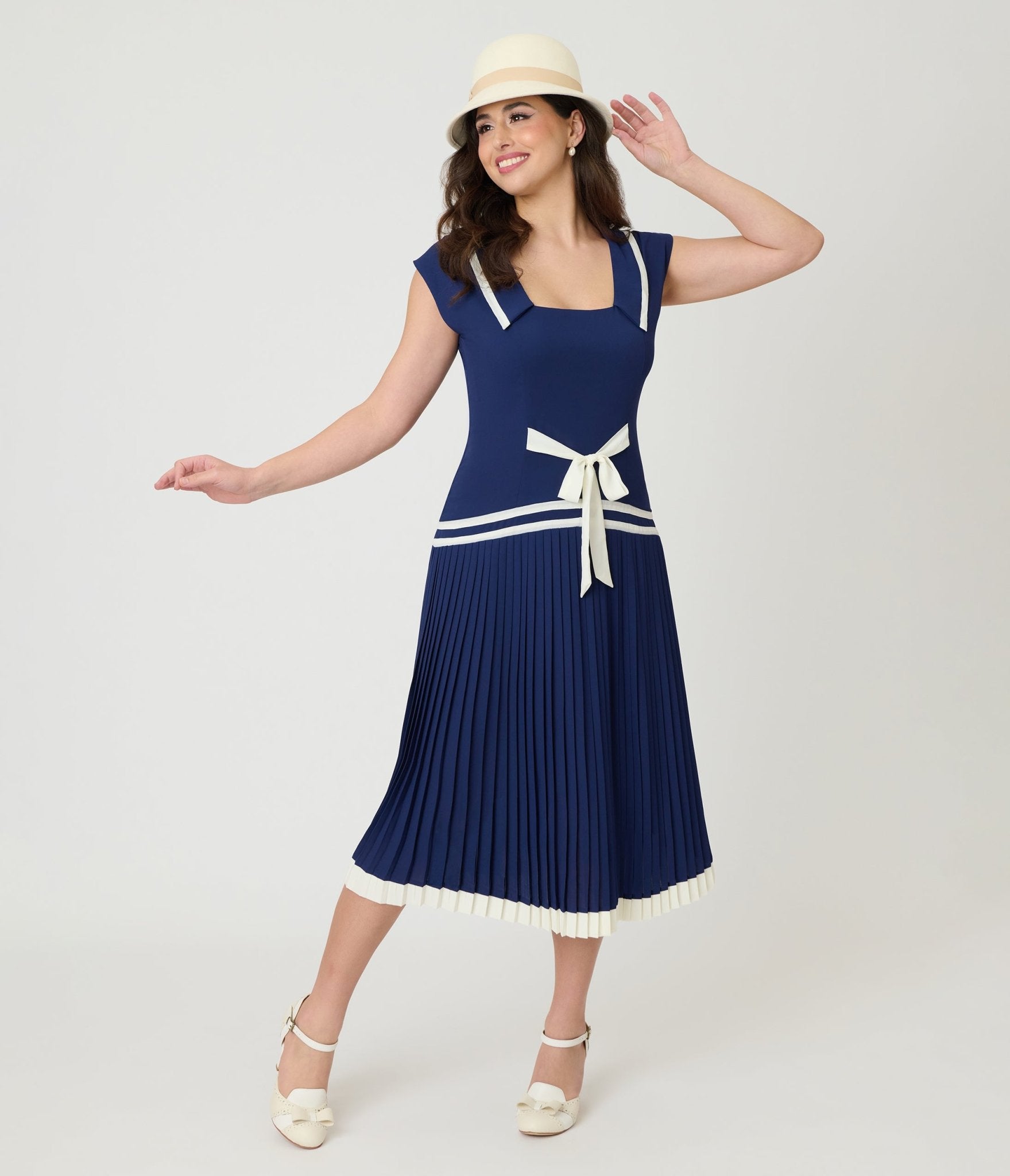 Unique Vintage Navy Pleated Flapper Day Dress S/4-6 Unique Vintage Navy Pleated Flapper Day Dress S/4-6