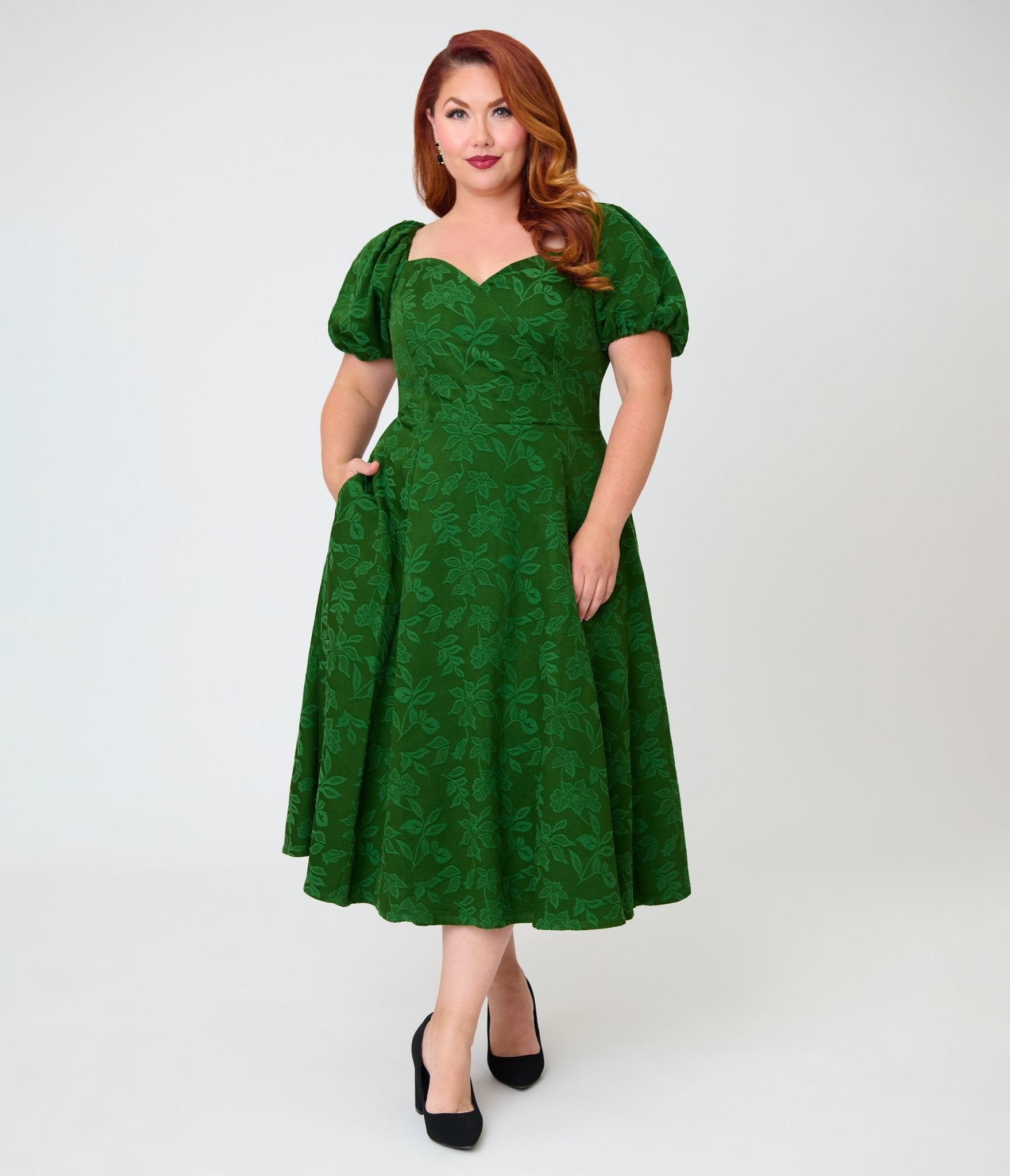 Unique Vintage Plus Size Green Floral Jacquard Sweetheart Swing Dress