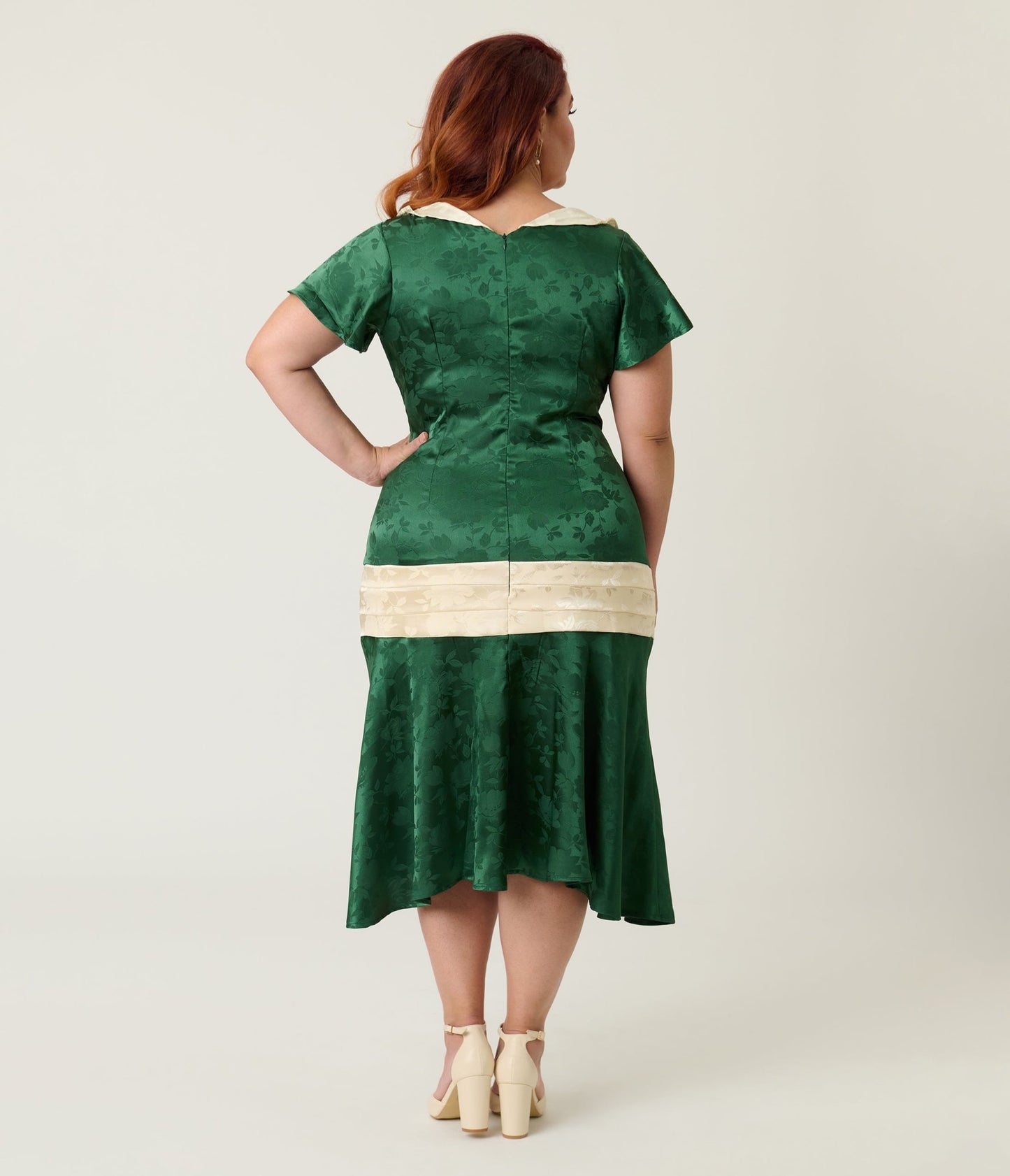 Unique Vintage Plus Size Green Floral Jacquard Wilshire Flapper Dress - Unique Vintage - Womens, FLAPPER, SLEEVELESS NON BEADED