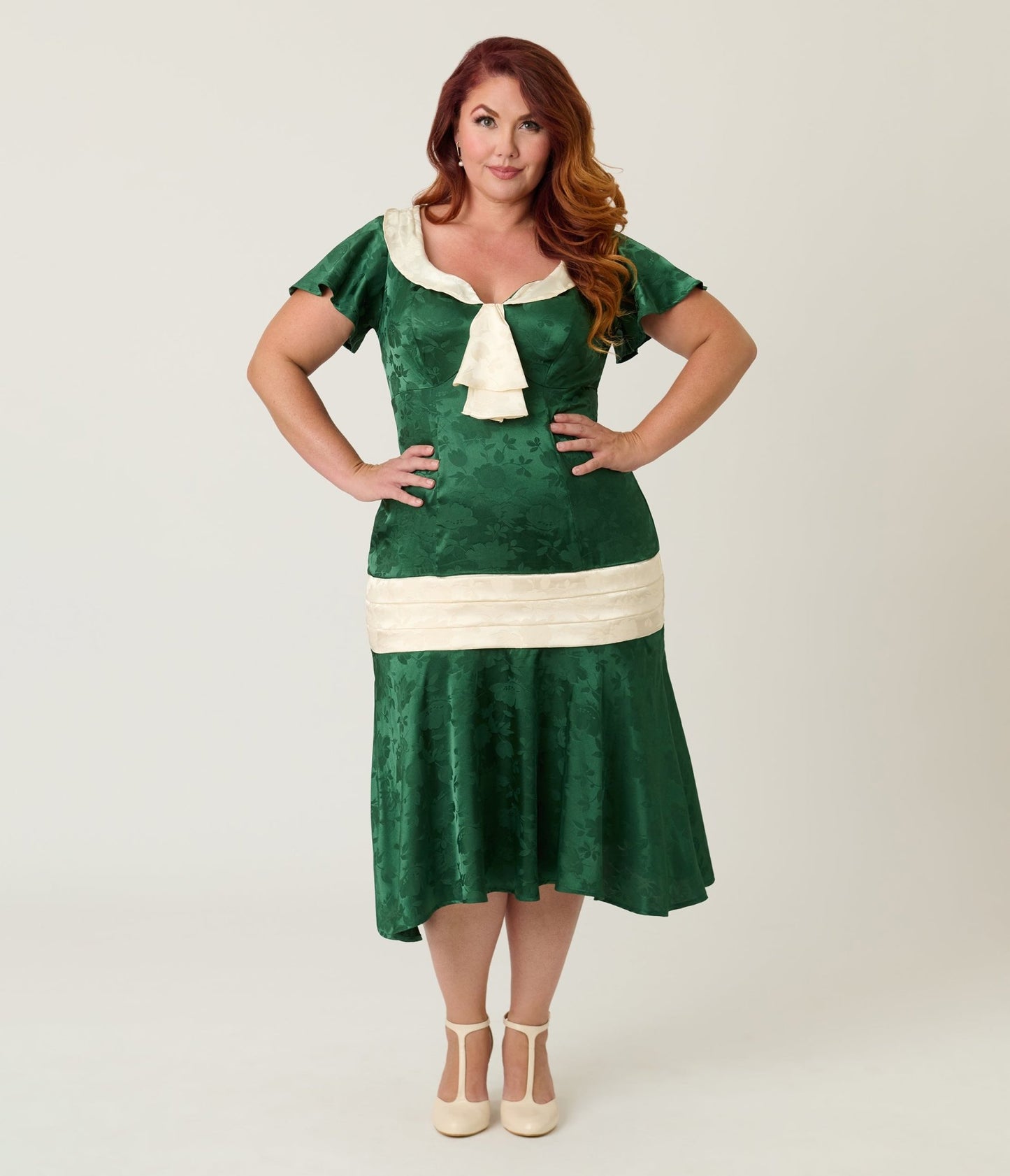 Unique Vintage Plus Size Green Floral Jacquard Wilshire Flapper Dress - Unique Vintage - Womens, FLAPPER, SLEEVELESS NON BEADED