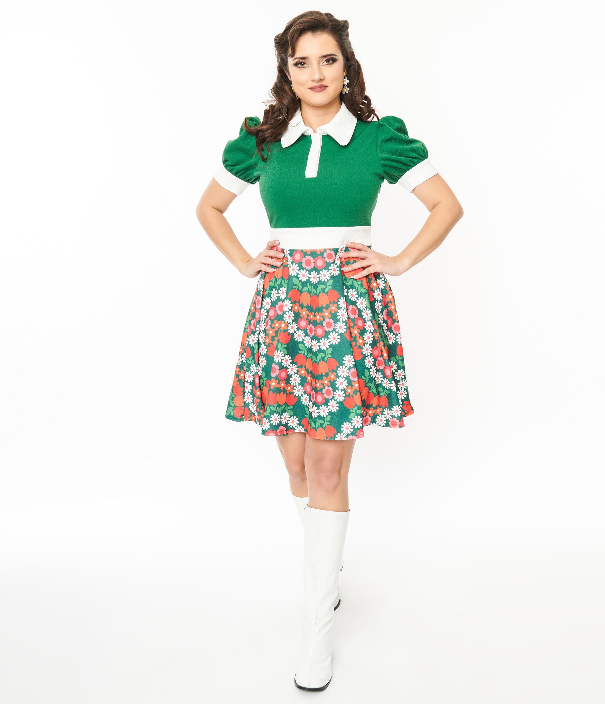 Smak Parlour Green Daisy Chain Print Fit & Flare Dress - Unique Vintage - Womens, DRESSES, FIT AND FLARE