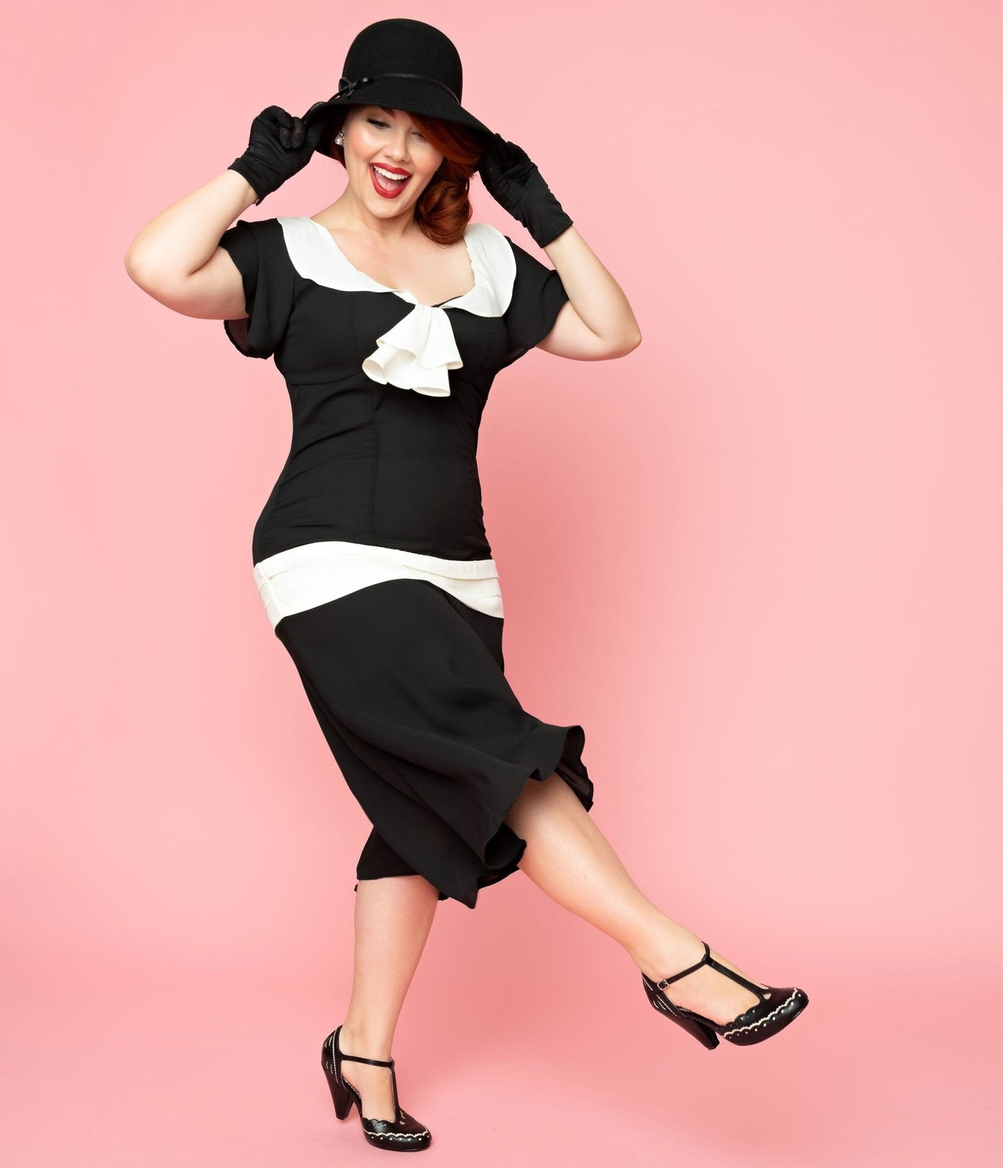 Unique Vintage Plus Size 1920s Black & Cream Wilshire Flapper Day Dress - Unique Vintage - Womens, FLAPPER, SLEEVED NON BEADED