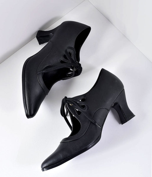Vintage lace up heels 2025