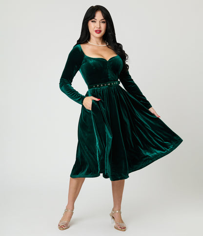 Unique Vintage Emerald Velvet Sweetheart Swing Dress