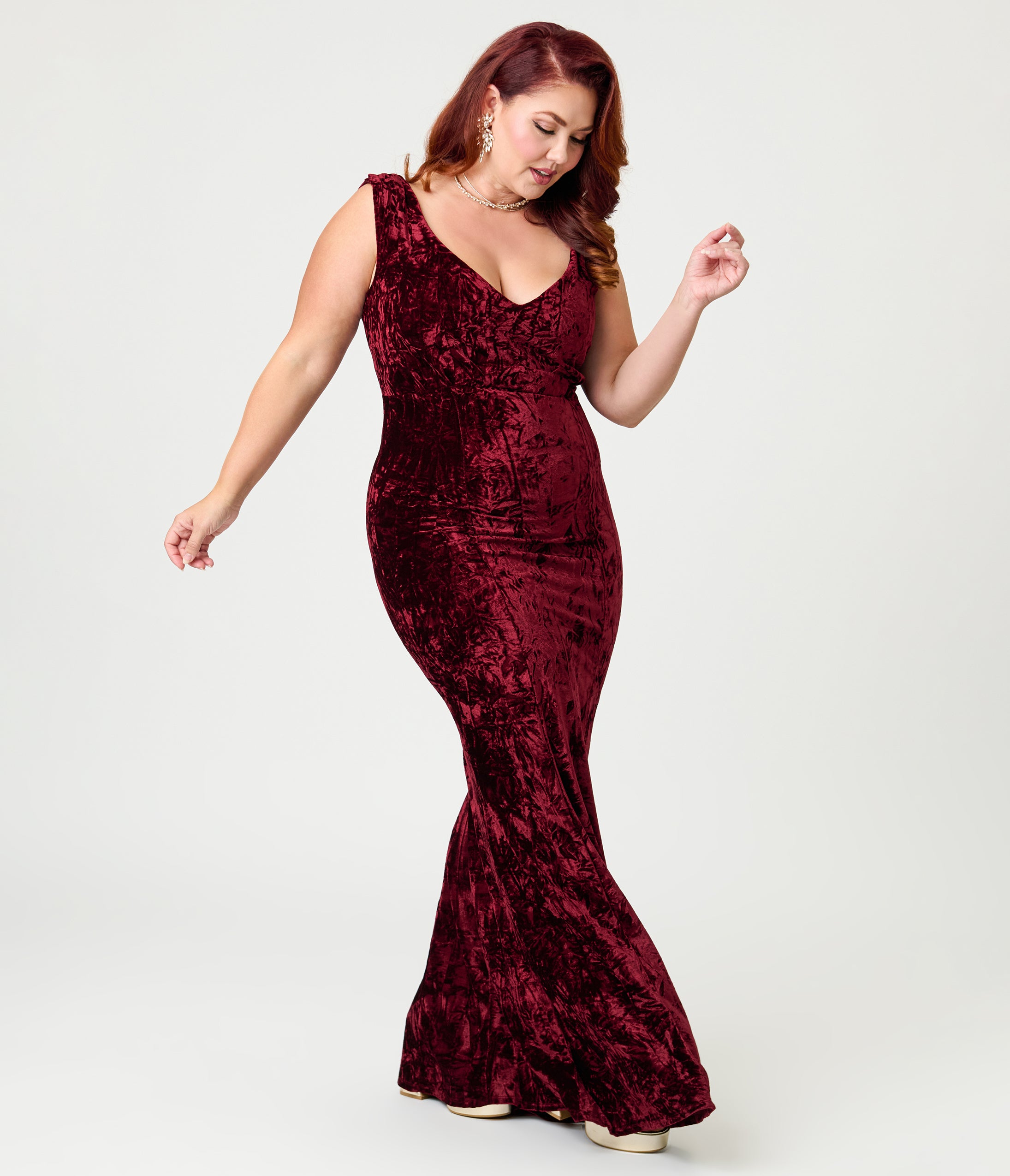 Unique Vintage Plus Size Burgundy Textured Velvet Goldwyn Gown
