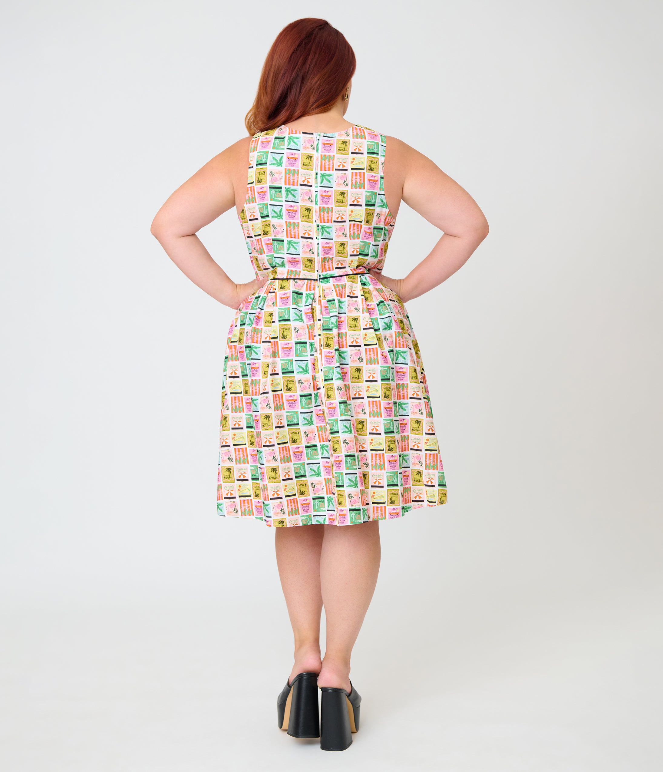 Retrolicious Plus Size Tropical Print Elizabeth Dress