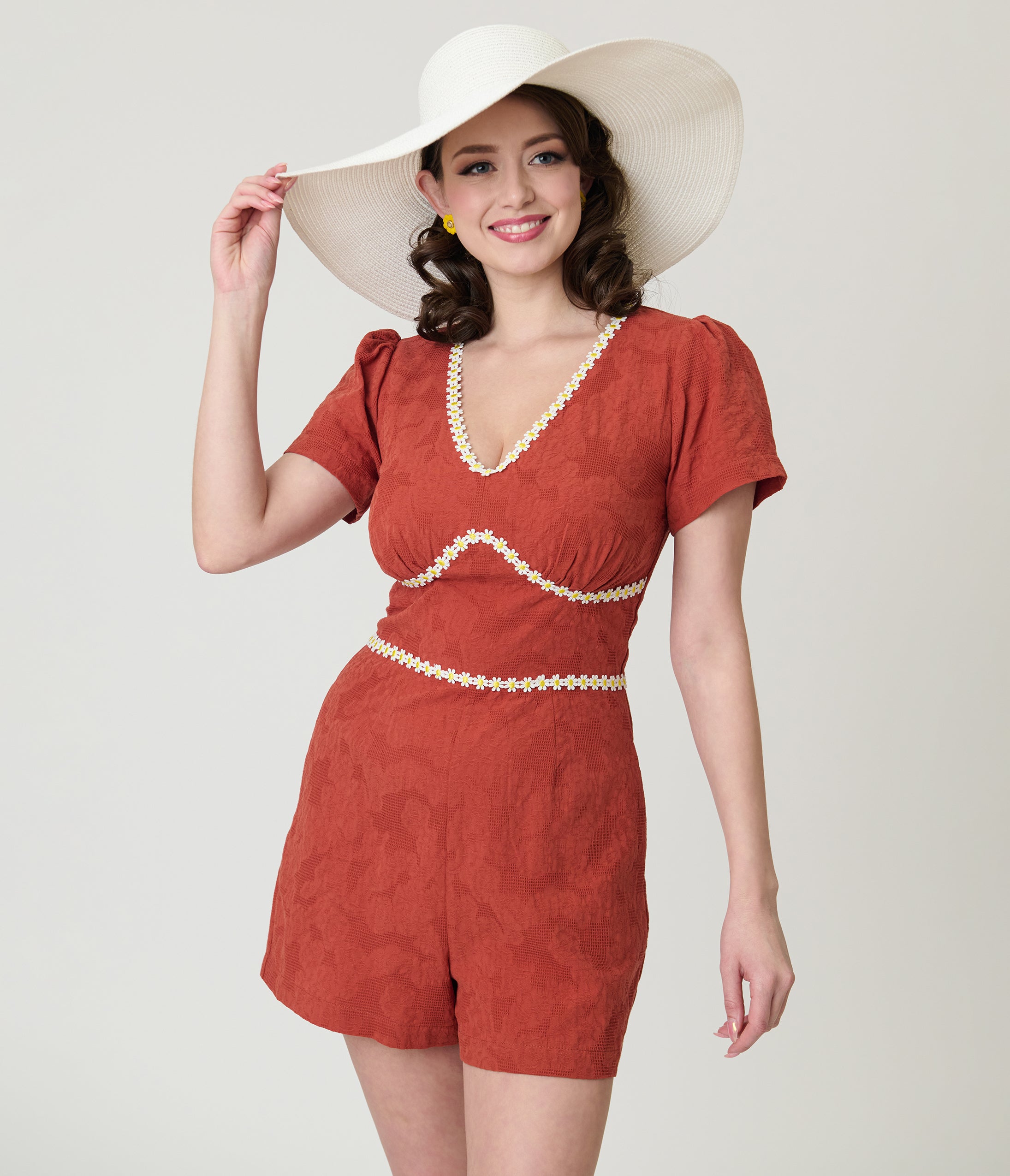 Unique Vintage Rust Red & Daisy Cotton Romper