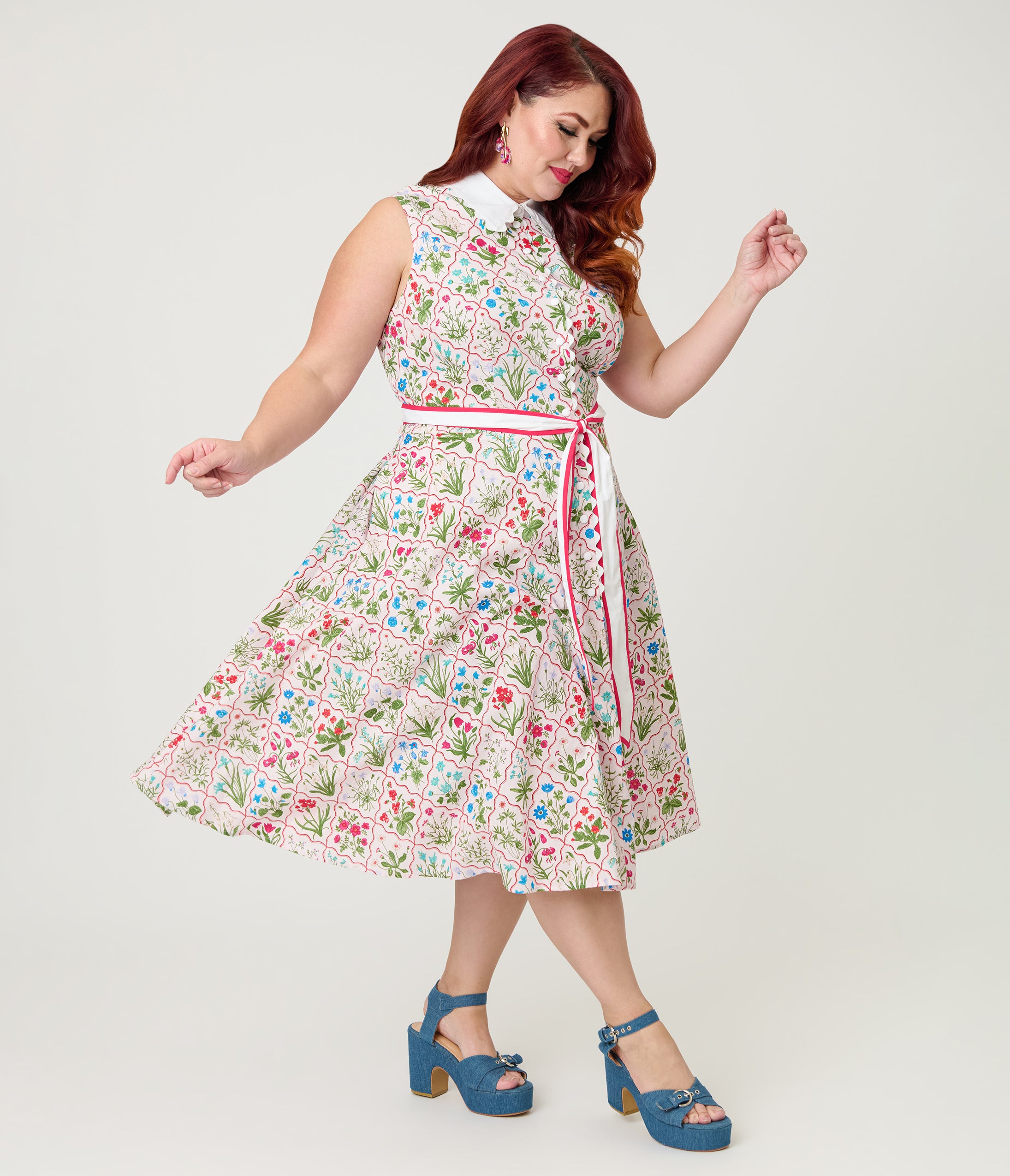 Unique Vintage Plus Size Floral Diamond Darlene Swing Dress