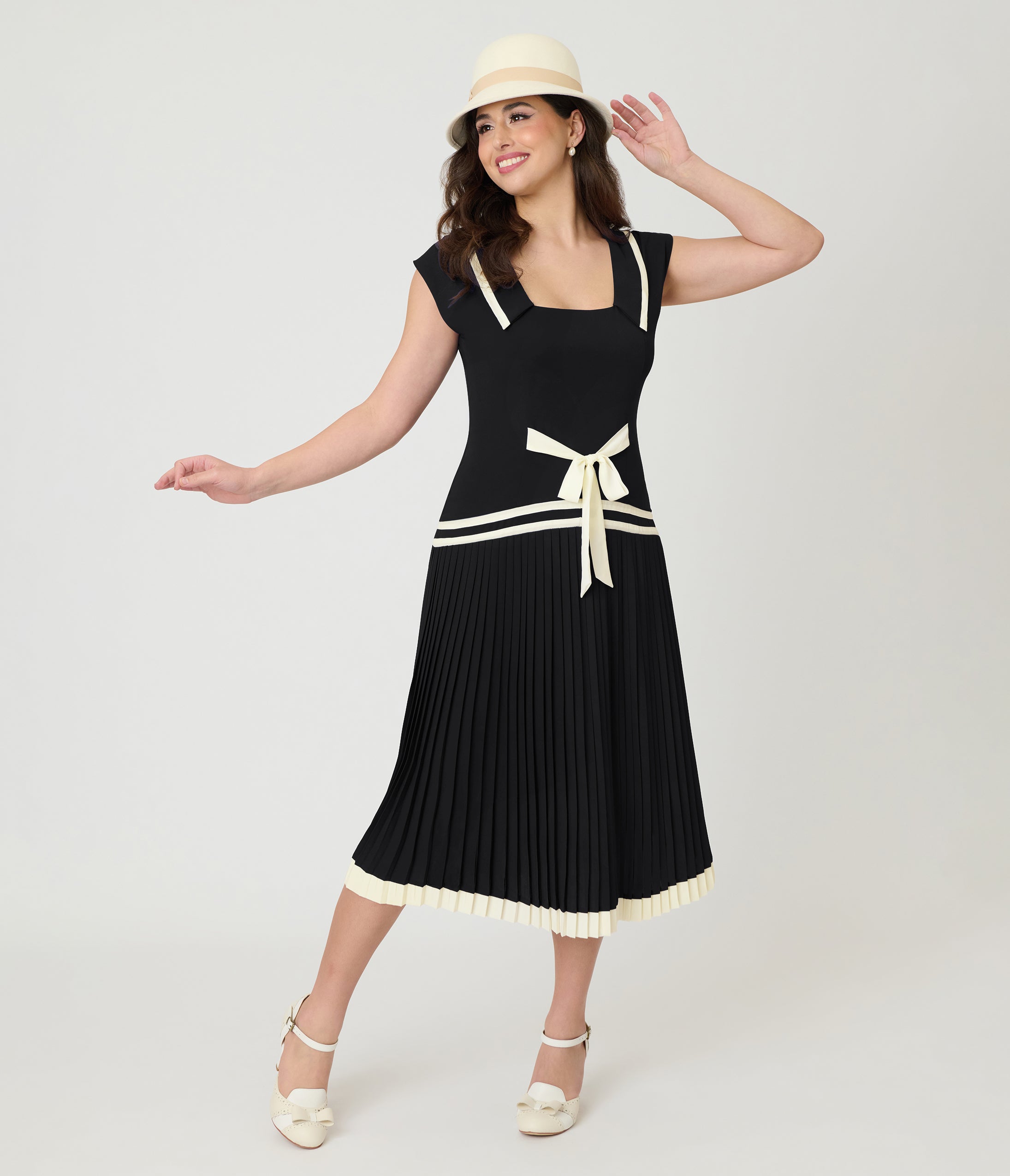 Unique Vintage Black Pleated Flapper Day Dress