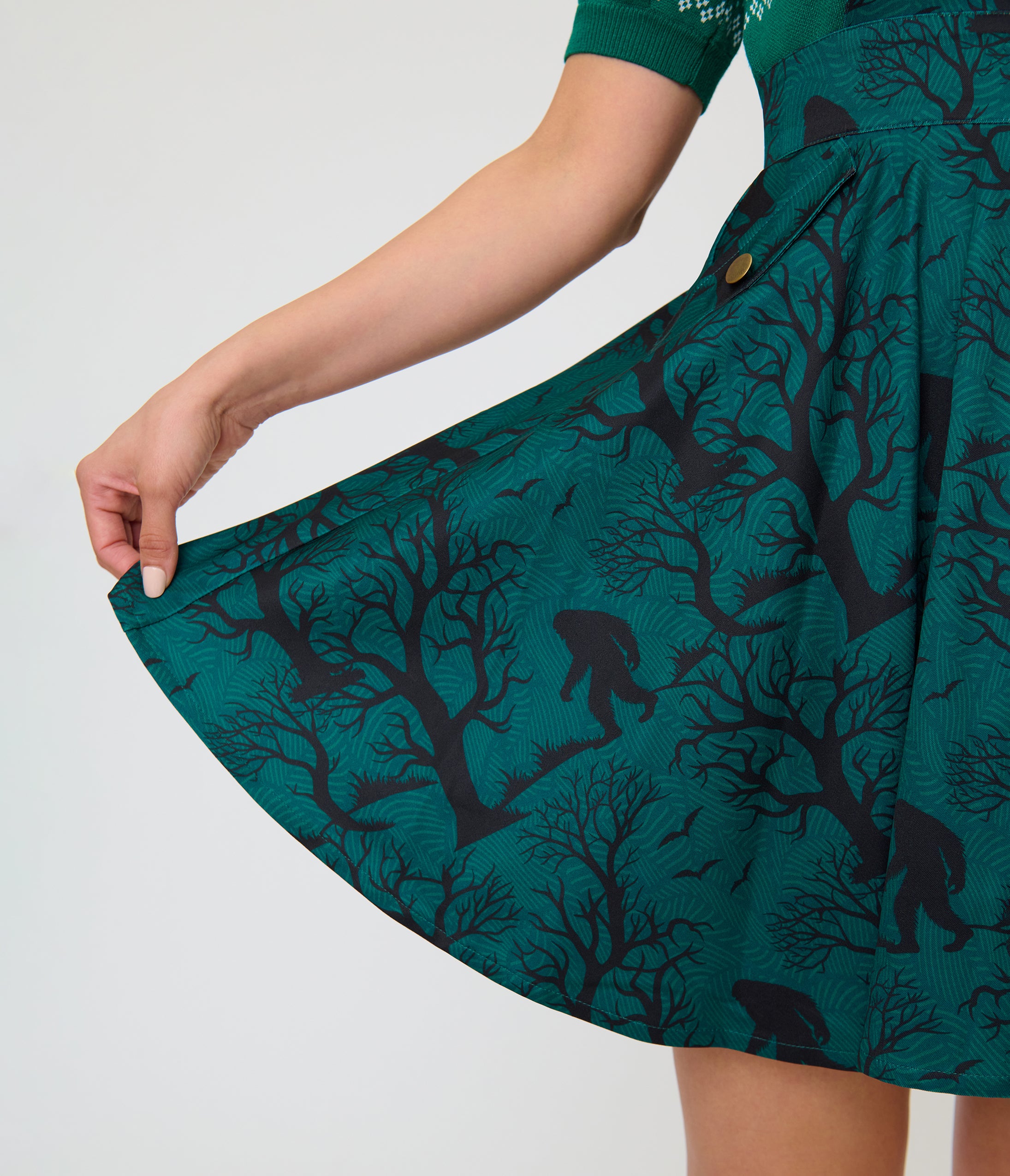 Unique Vintage Forest Green Sasquatch Brionne Pinafore Skirt
