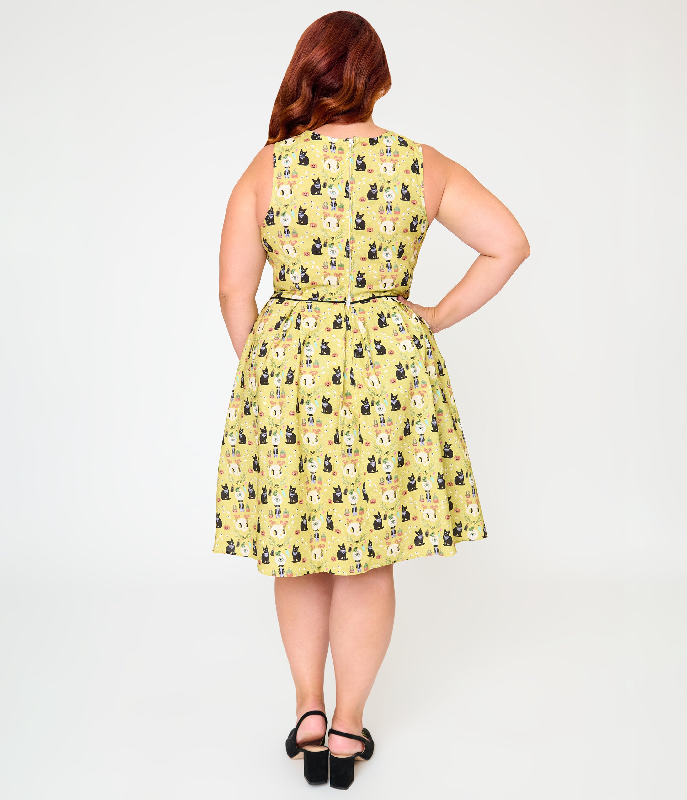 Retrolicious Plus Size Mystical Cats Elizabeth Dress