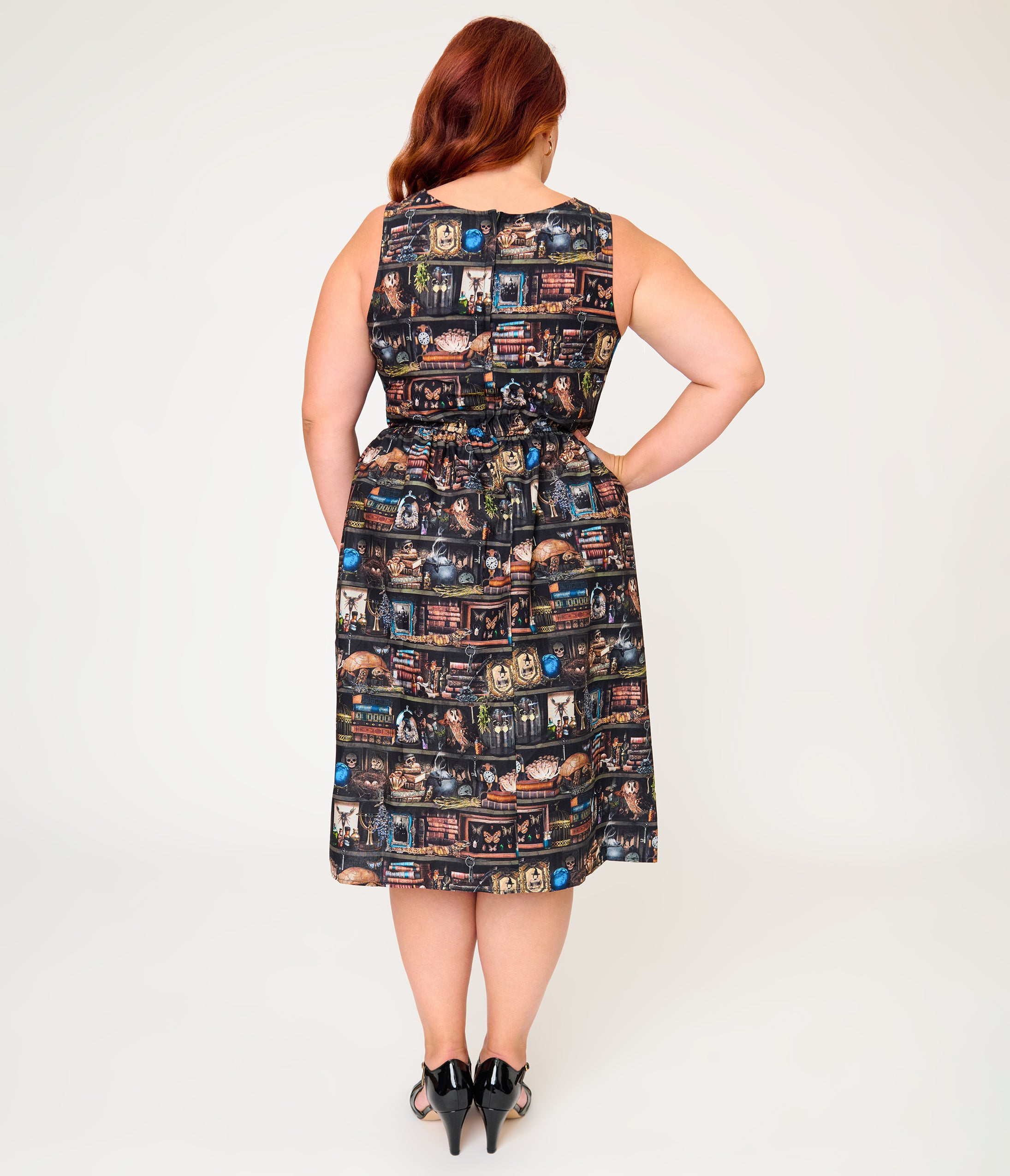 Retrolicious Plus Size Black Spellbinding Curio Midi Dress