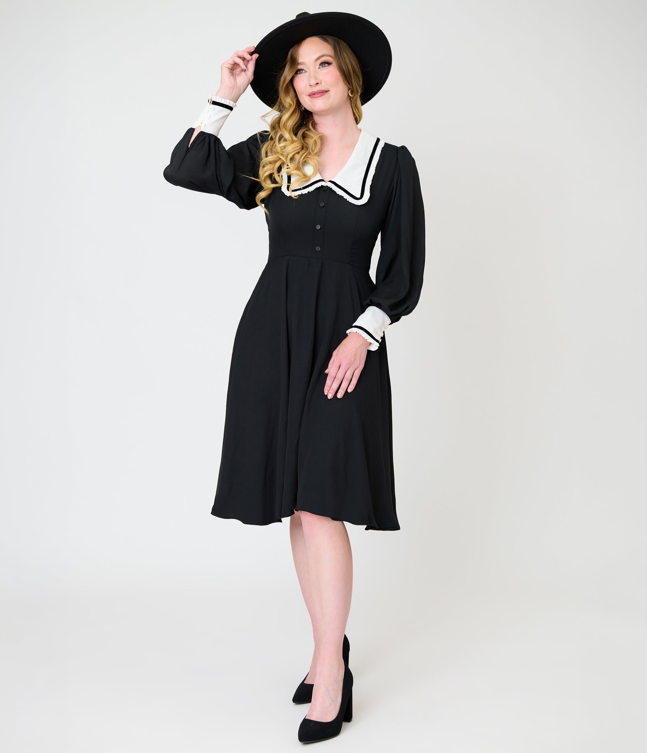 Unique Vintage Black & White Pilgrim Collar Wendy Swing Dress