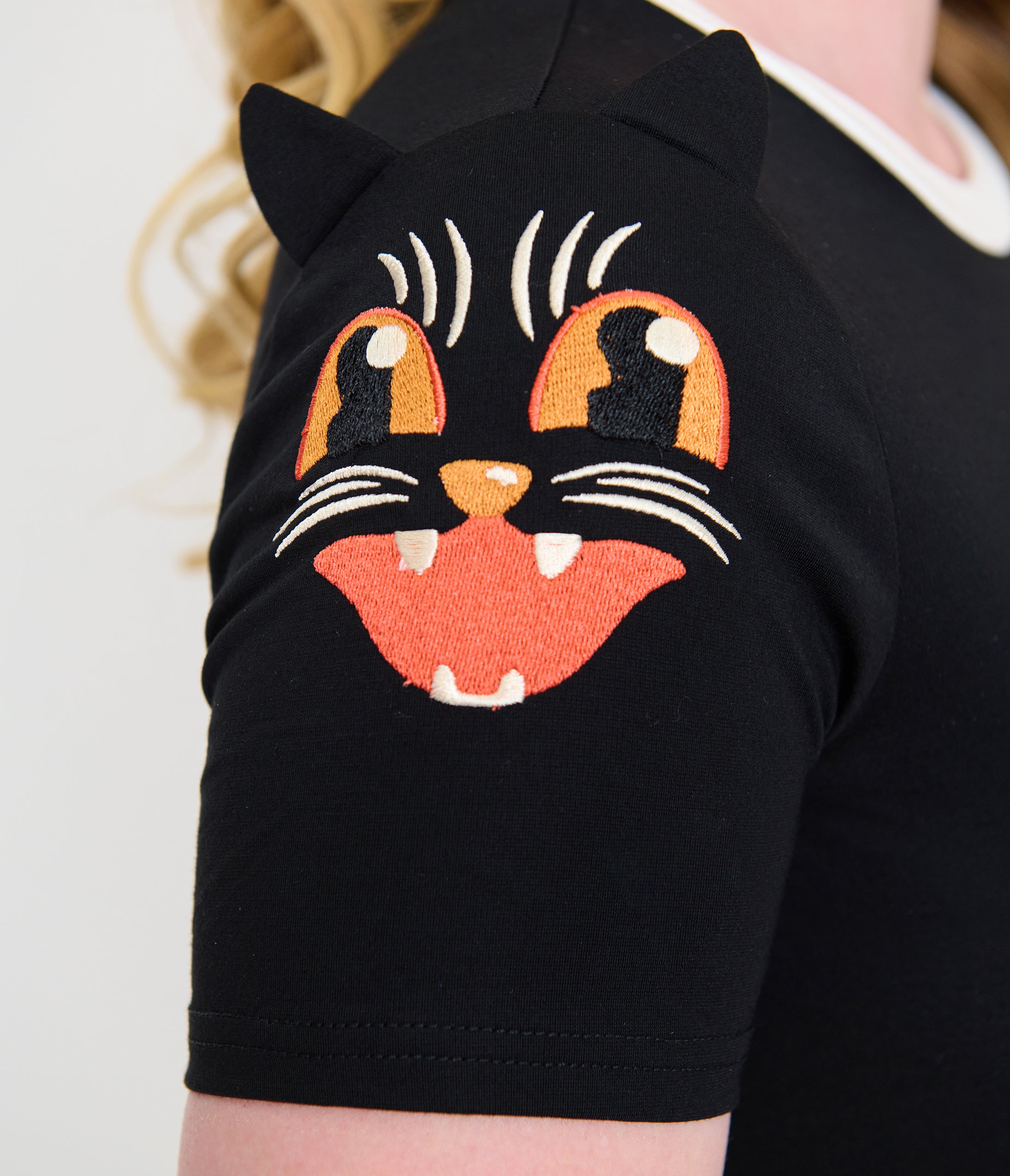 Unique Vintage Black Cat Detail Back to Basics Top