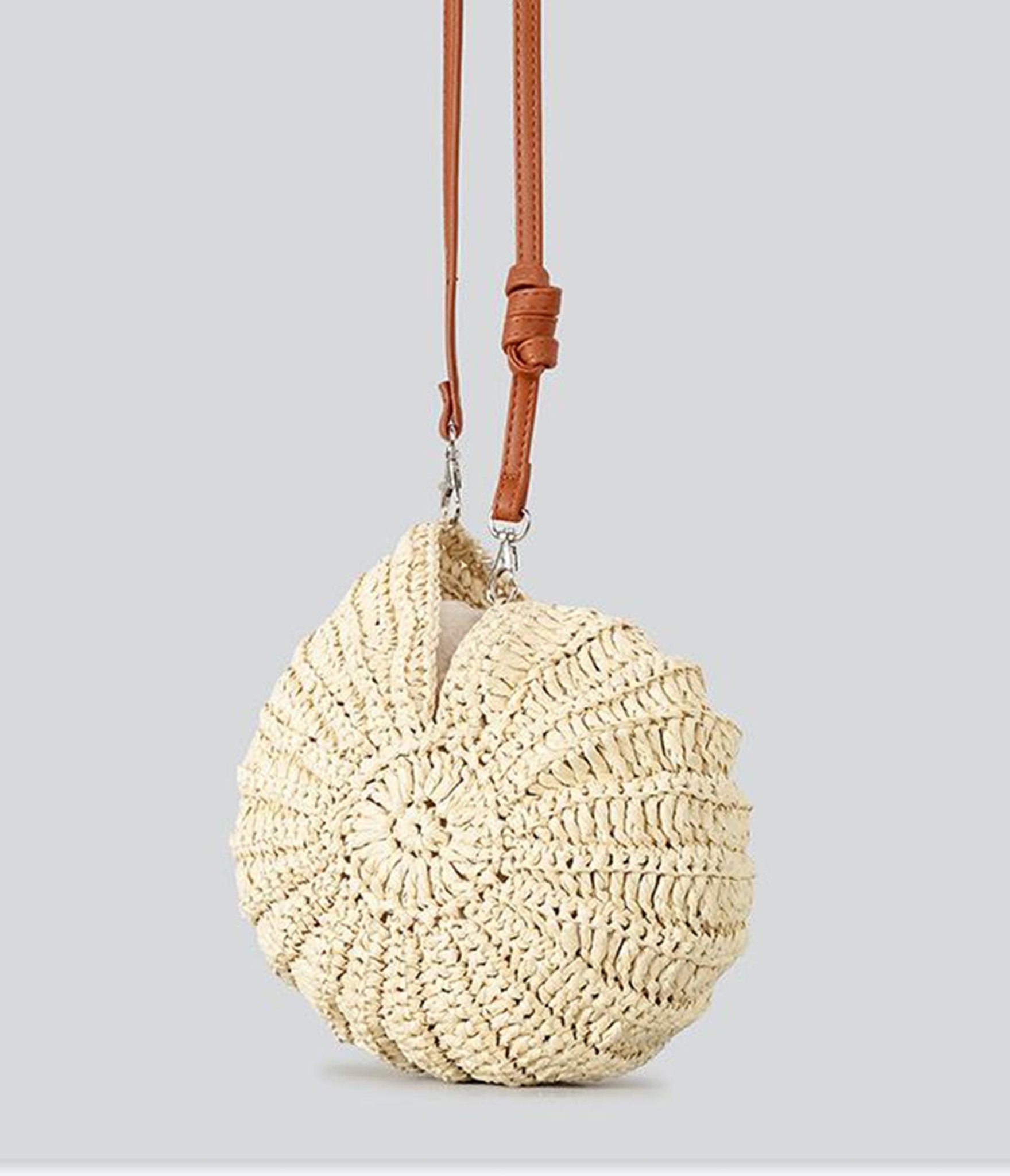 Beige Conch Shell Straw Clutch - Unique Vintage - Womens, ACCESSORIES, HANDBAGS
