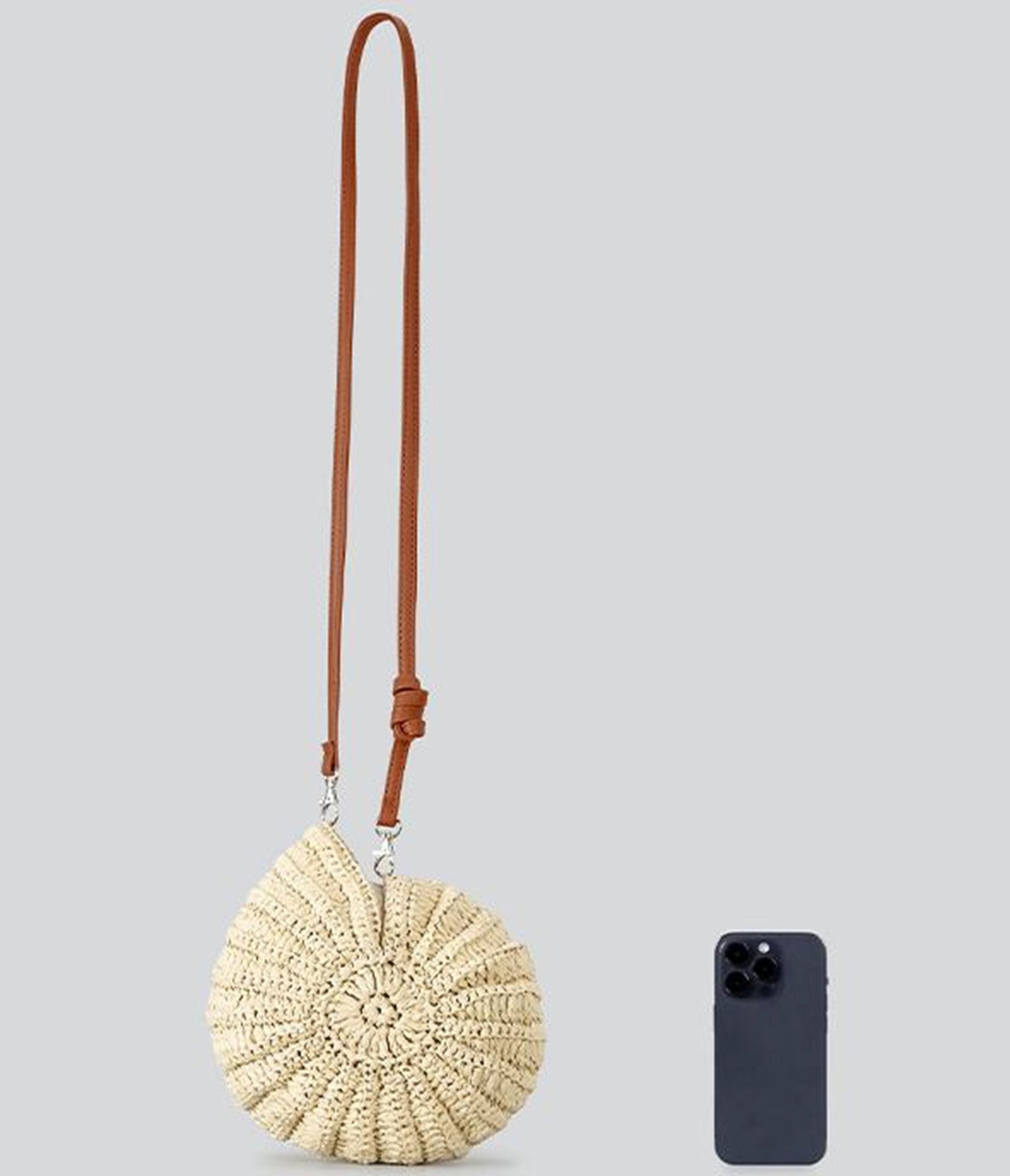 Beige Conch Shell Straw Clutch - Unique Vintage - Womens, ACCESSORIES, HANDBAGS