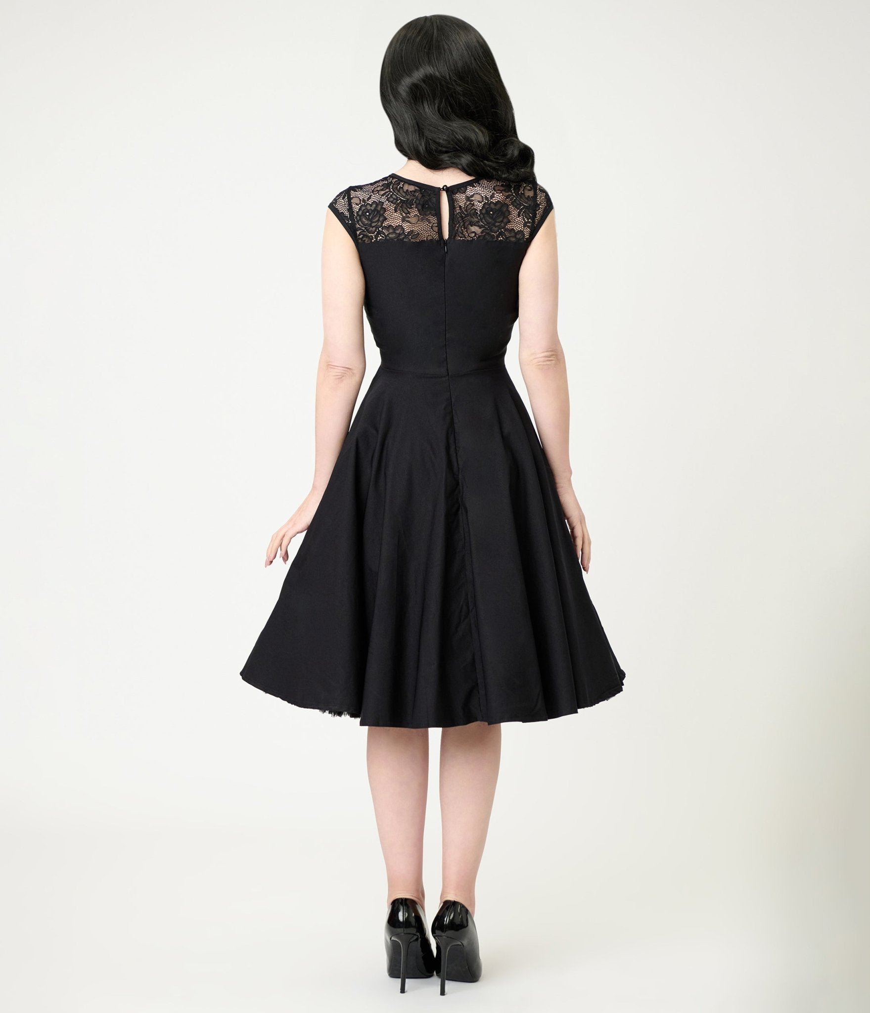 Black Sleeveless Swing Dress – Unique Vintage