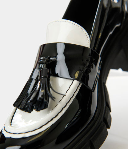 Black & White Patent Leatherette Oxford Shoes - Unique Vintage - Womens, SHOES, OXFORDS