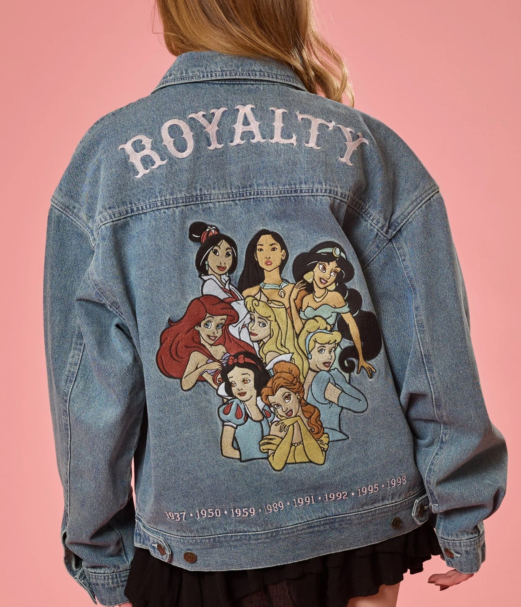 Cakeworthy ディズニー プリンセス デニムジャケット アウター Cakeworthy 1990's Princess Denim Jacket – Unique Vintage