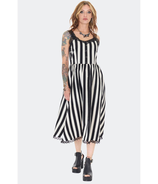black and white striped dress for women Jawbreaker & Midi - XLarge Flower Girl Dress, White SIZE - True to U.S. Size (Regular Width):14 Rewards 30% Off NH AUGUST it hugs your curves