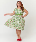 Magnolia Place Plus Size Strawberry Wallpaper Anna Swing Dress - Unique Vintage - Womens, DRESSES, SWING