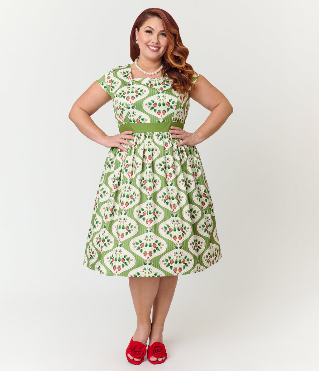 Magnolia Place Plus Size Strawberry Wallpaper Anna Swing Dress - Unique Vintage - Womens, DRESSES, SWING