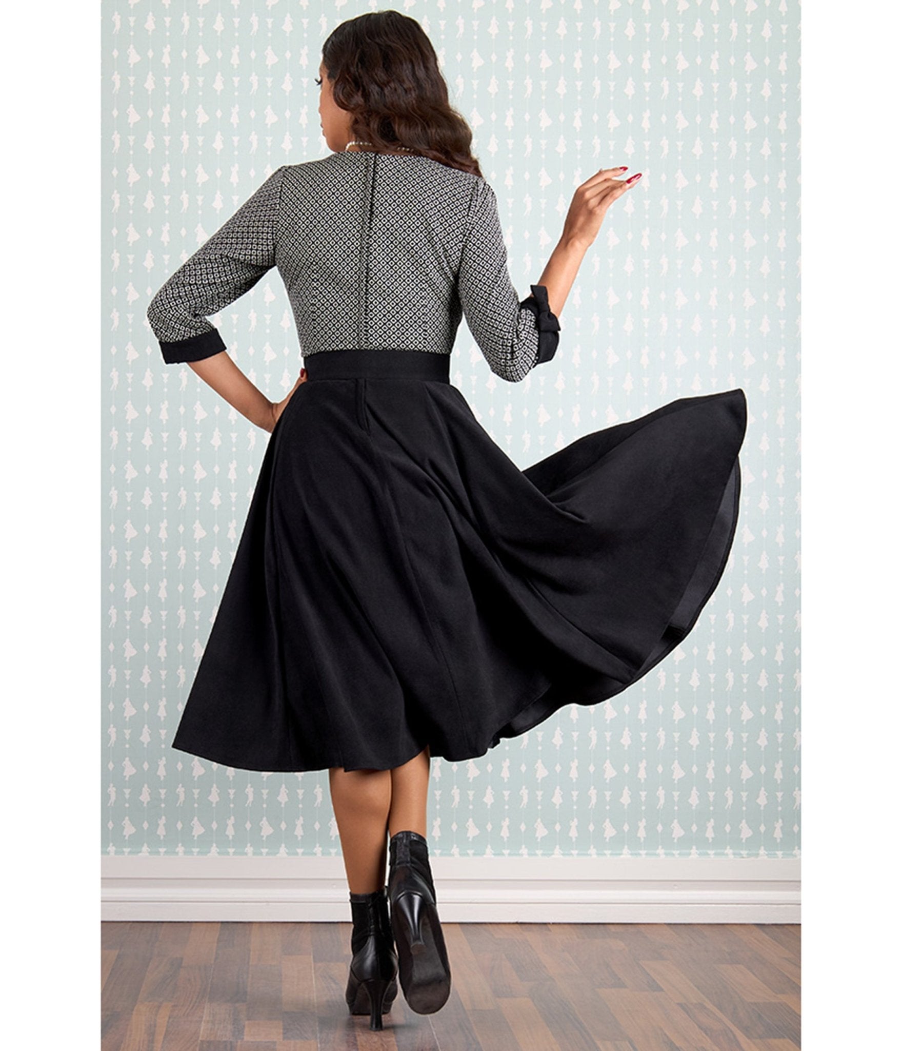 Miss Candyfloss Black Josephine Lou Swing Dress – Unique Vintage