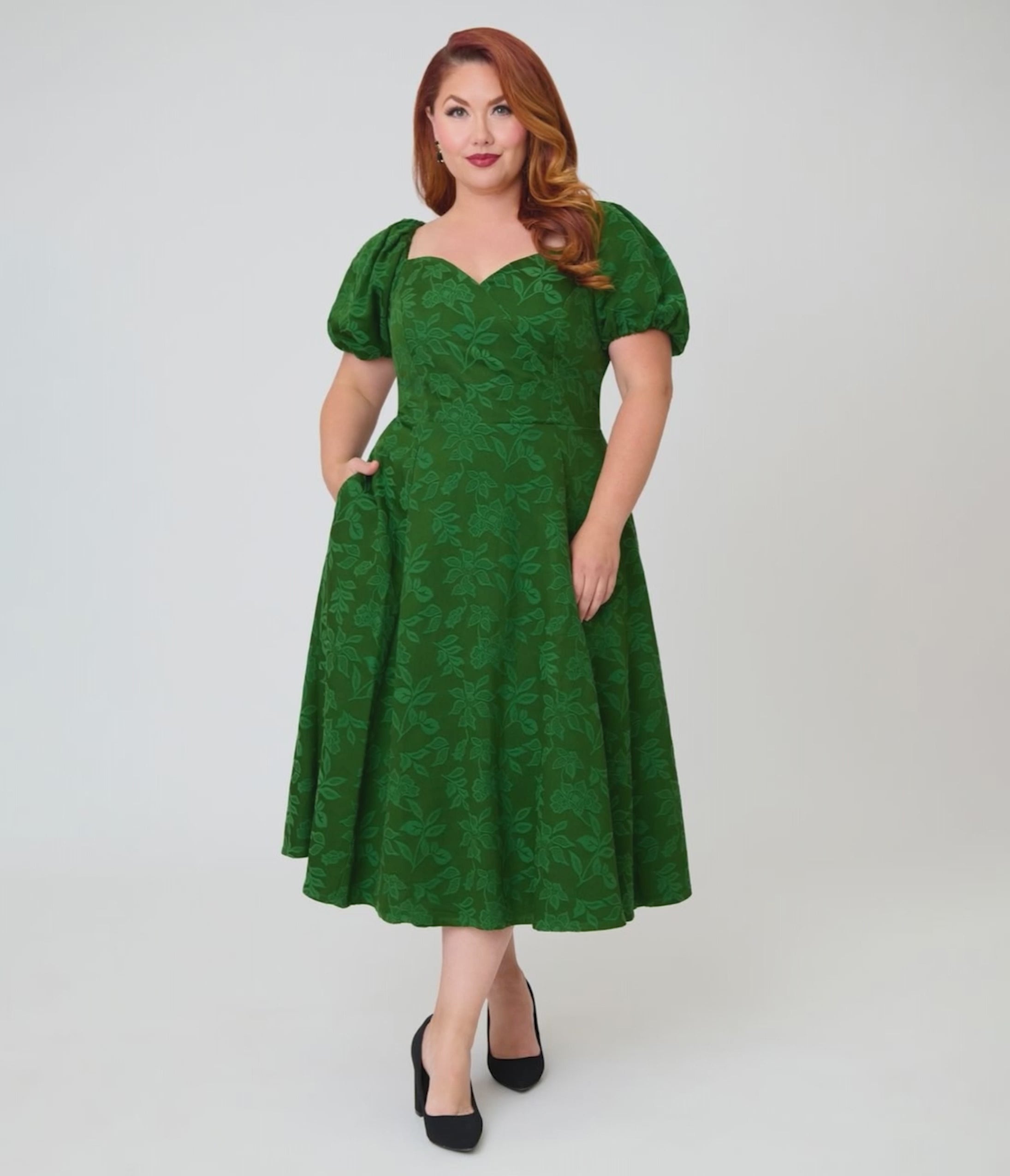Unique Vintage Plus Size Green Floral Jacquard Sweetheart Swing Dress