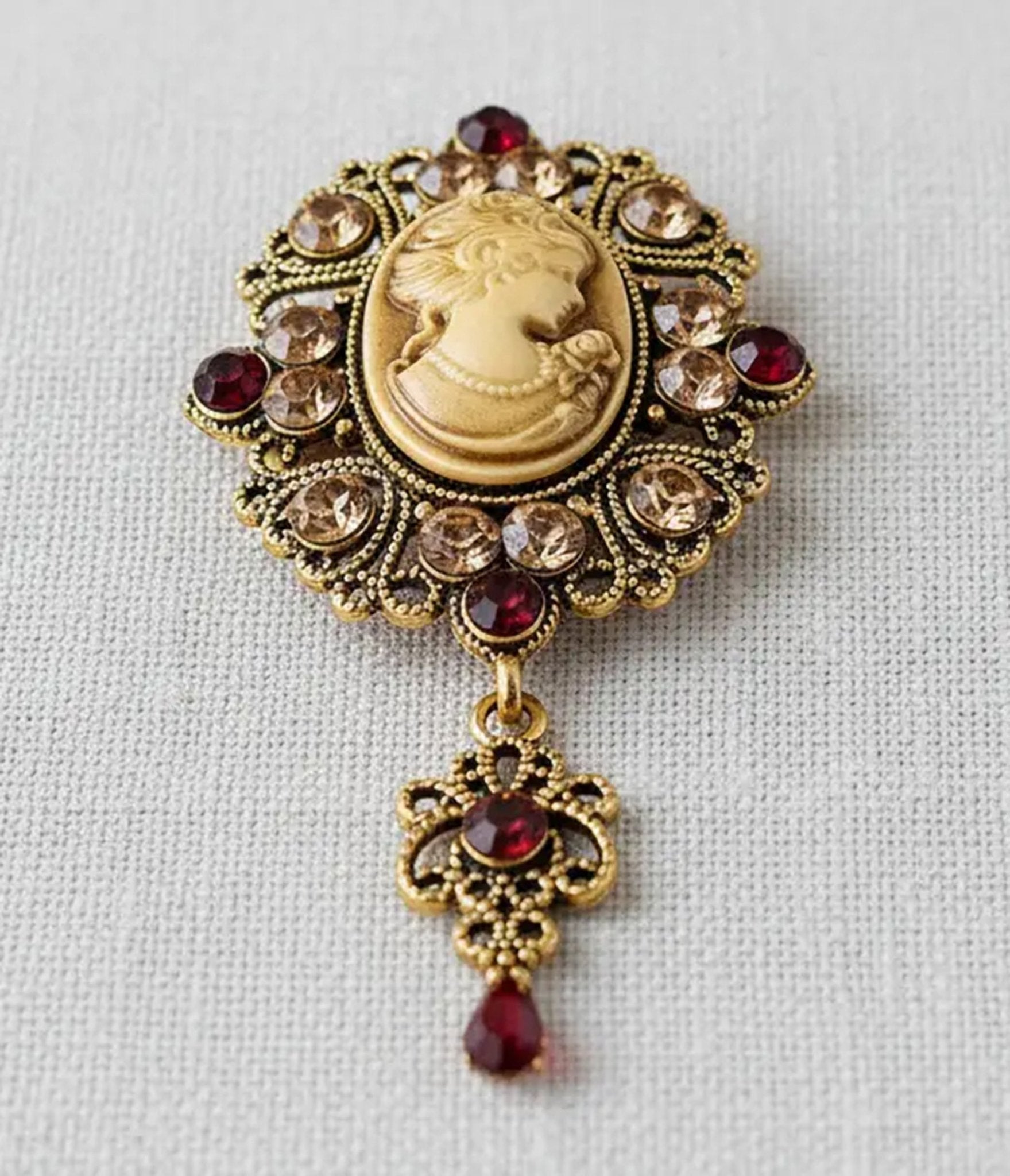 Red Rhinestone Cameo Brooch - Unique Vintage - Womens, ACCESSORIES, JEWELRY