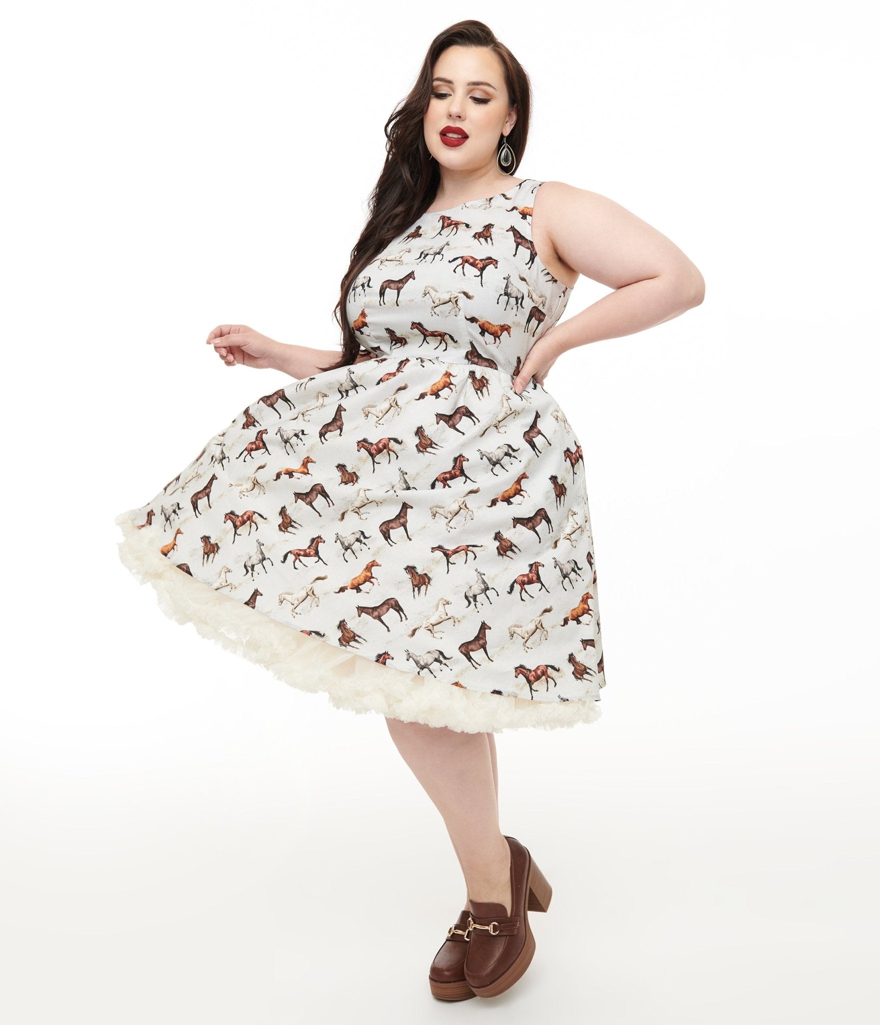 Retrolicious Plus Size 1950s White & Brown Horse Print