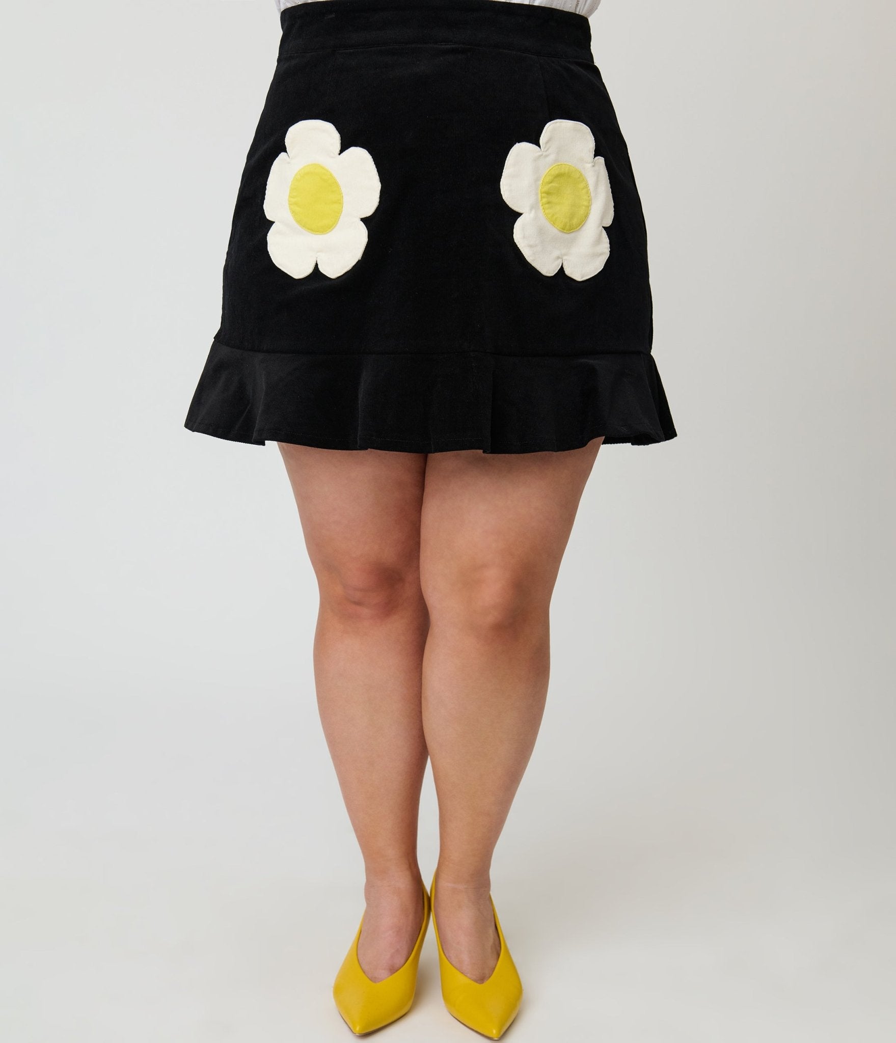Smak Parlour Plus Size Black Daisy Pocket Cotton Flounce Mini Skirt - Unique Vintage - Womens, BOTTOMS, SKIRTS