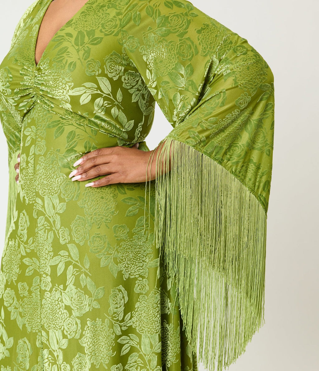 Smak Parlour Plus Size Chartreuse Velvet Burnout Fringe Sleeve Stevie Maxi Dress 2X/20W-22W Smak Parlour Plus Size Chartreuse Velvet Burnout Fringe Sleeve Stevie Maxi Dress 2X/20W-22W