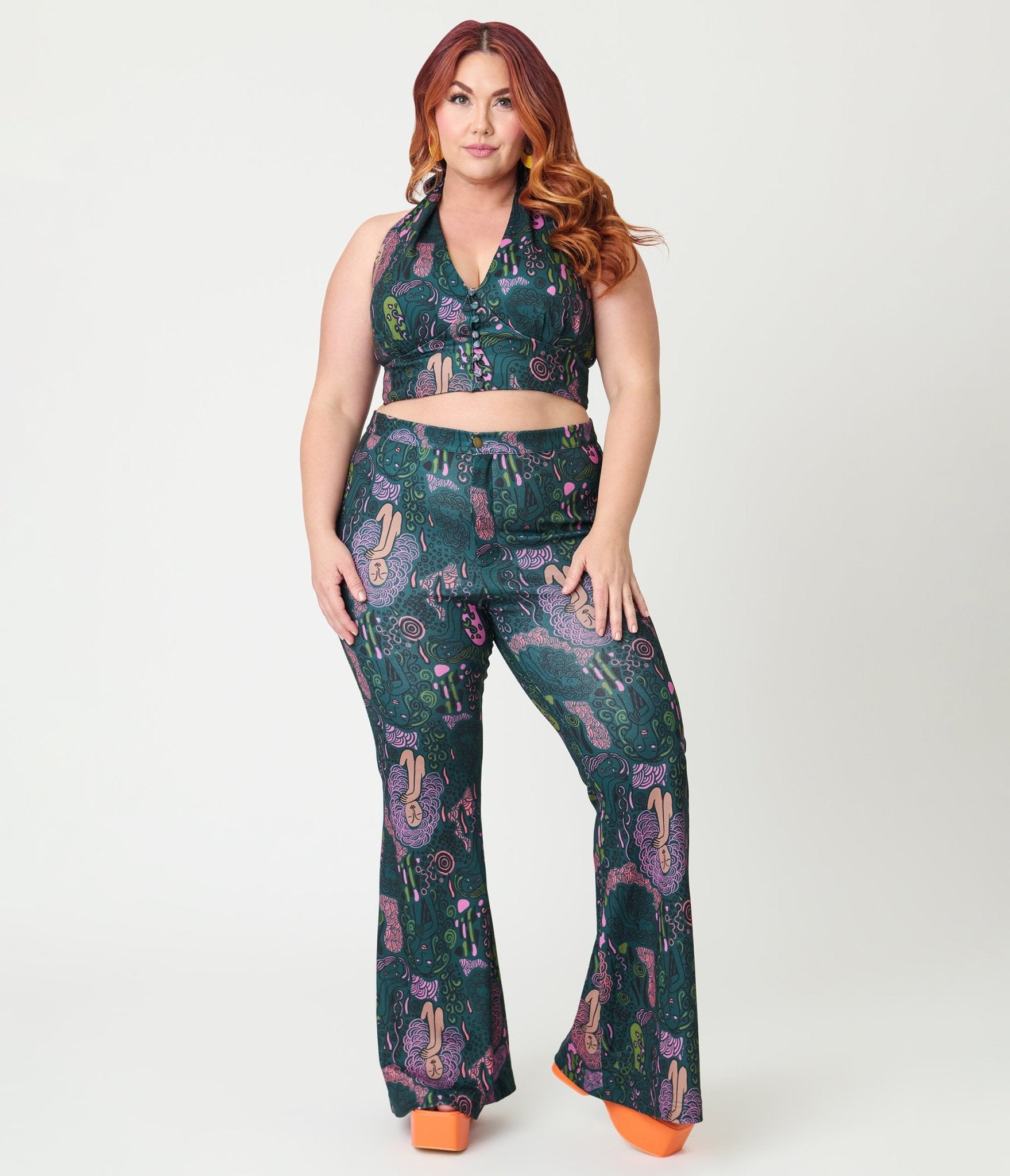 Smak Parlour Plus Size Green & Mannequin Doodle Feelin Groovy Crop Top - Unique Vintage - Womens, TOPS, KNIT TOPS