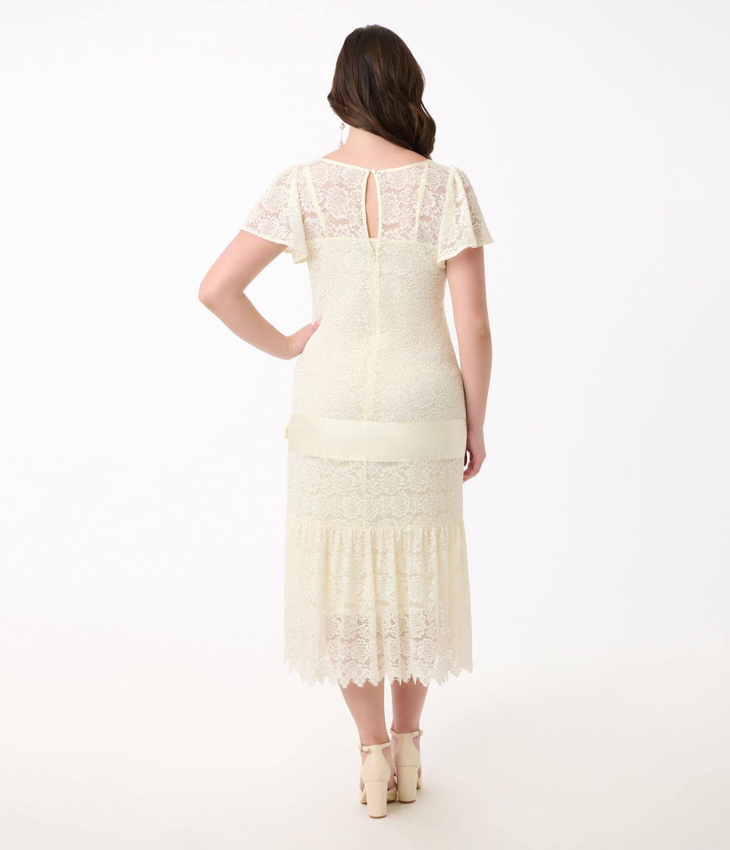 Unique Vintage 1920s Ivory Lace & Bow Flapper Dress - Unique Vintage - Womens, FLAPPER, SLEEVED NON BEADED