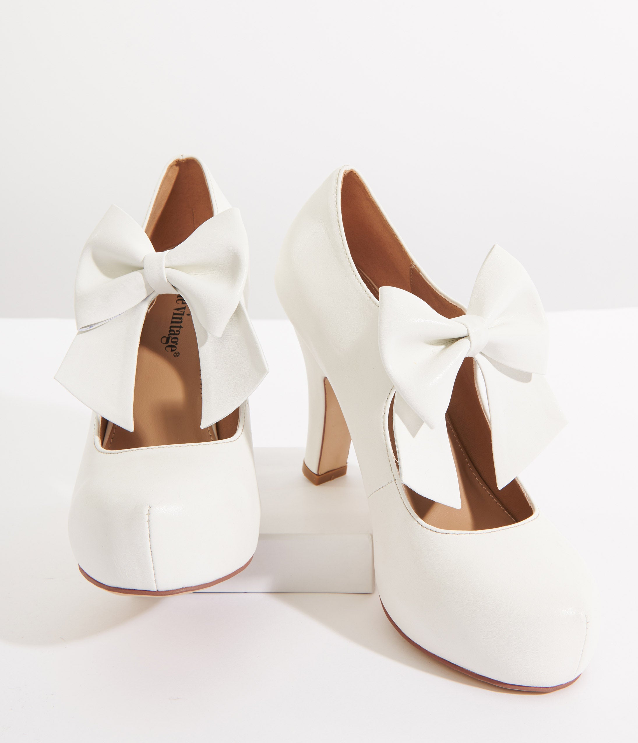 Unique Vintage 1920s White Bow Mary Jane Heels - Unique Vintage - Womens, SHOES, HEELS
