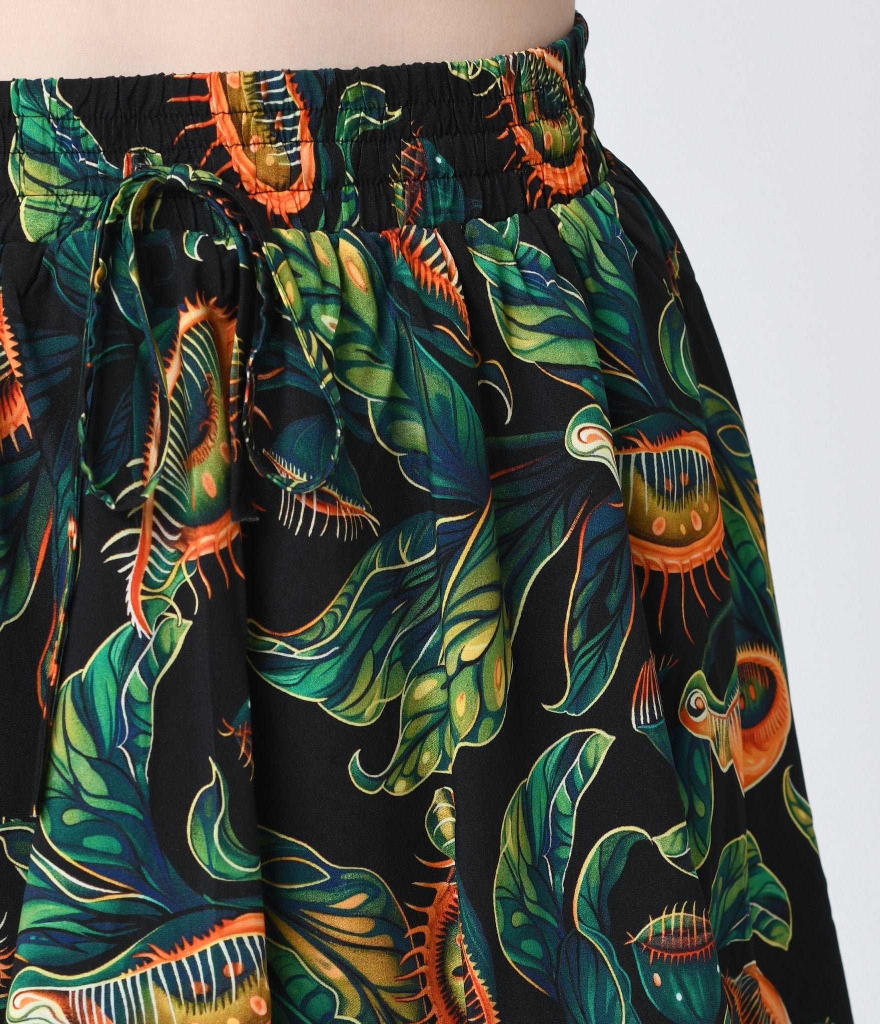 Unique Vintage Black & Green Venus Flytrap Print Daryl Skort - Unique Vintage - Womens, BOTTOMS, SHORTS