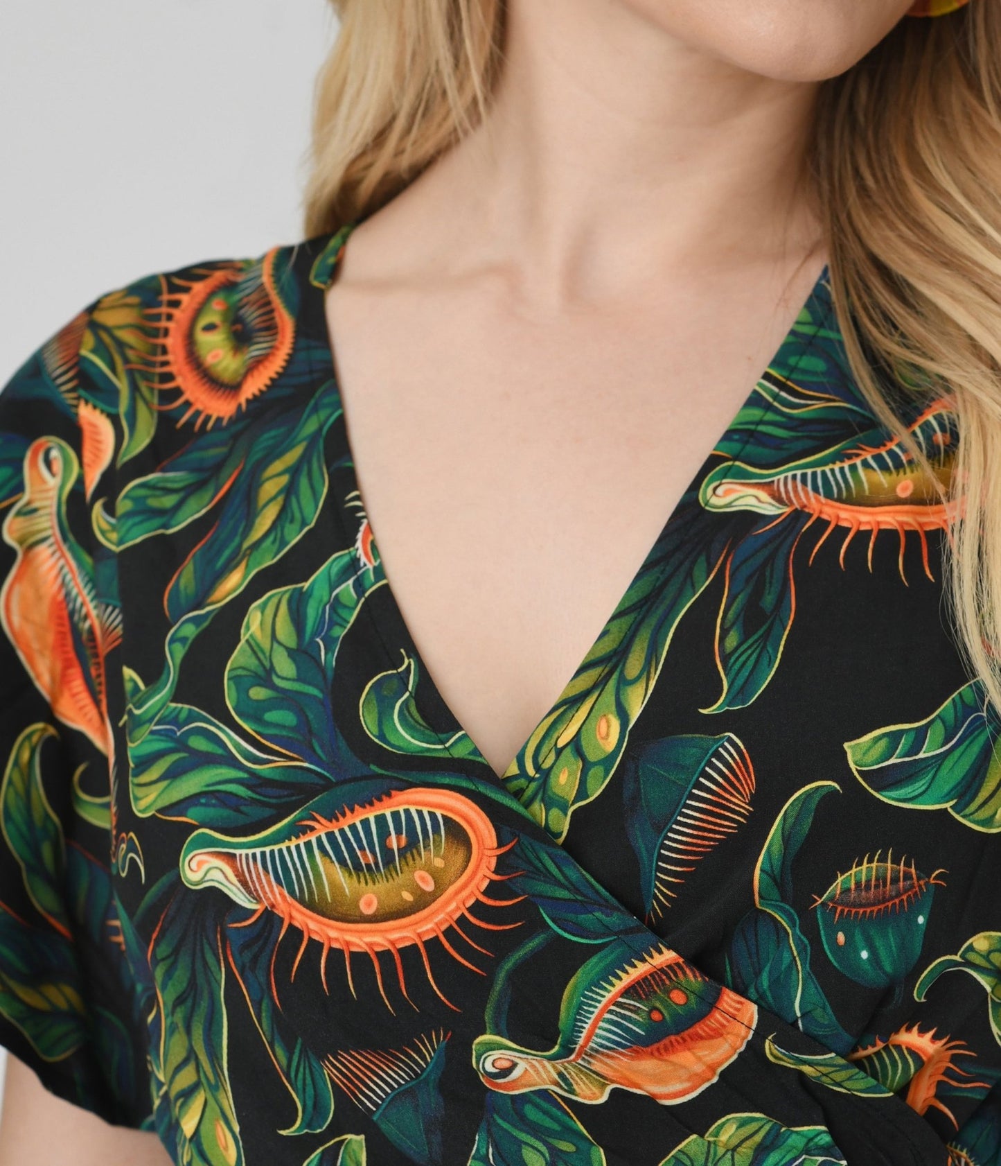 Unique Vintage Black & Green Venus Flytrap Print Dottie Crop Top - Unique Vintage - Womens, TOPS, WOVEN TOPS