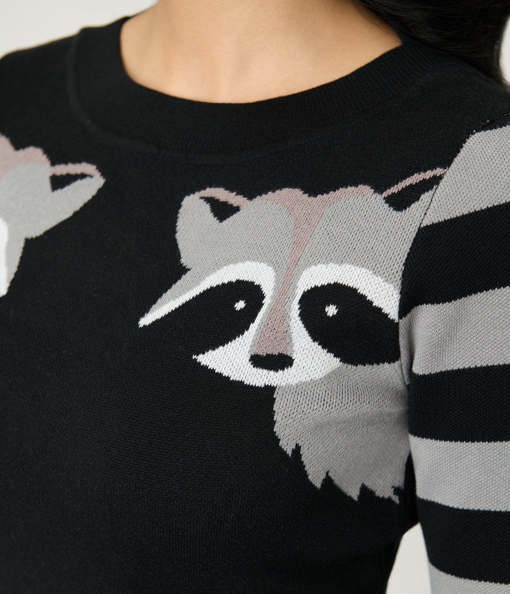 Unique Vintage Black & Raccoon Sleeve Minou Sweater