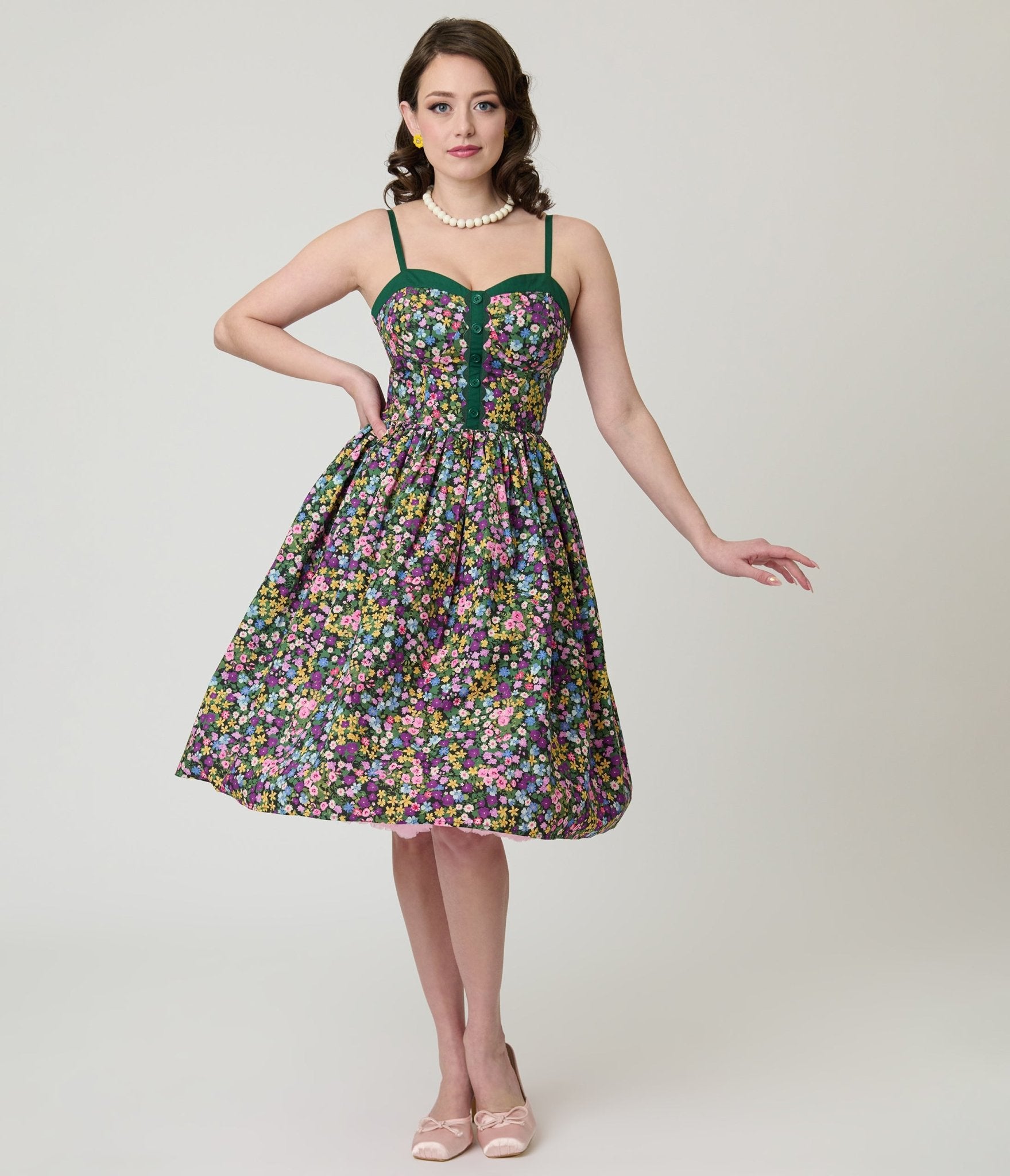 Unique Vintage Green Ditzy Floral Sweetheart Cotton Swing Dress Unique Vintage Green Ditzy Floral Sweetheart Cotton Swing Dress