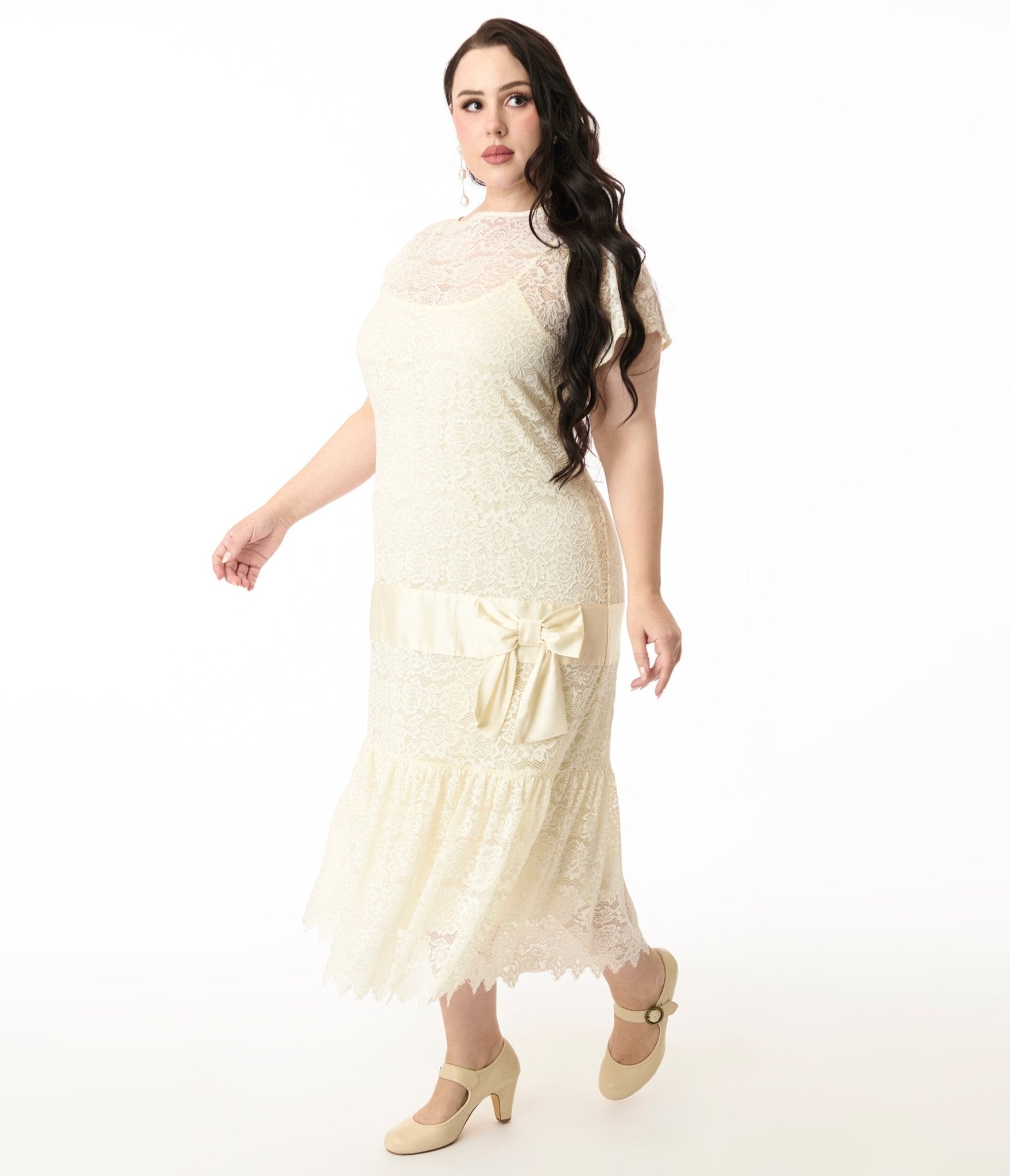 Unique Vintage Plus Size 1920s Ivory Lace & Bow Flapper Dress - Unique Vintage - Womens, FLAPPER, SLEEVED NON BEADED