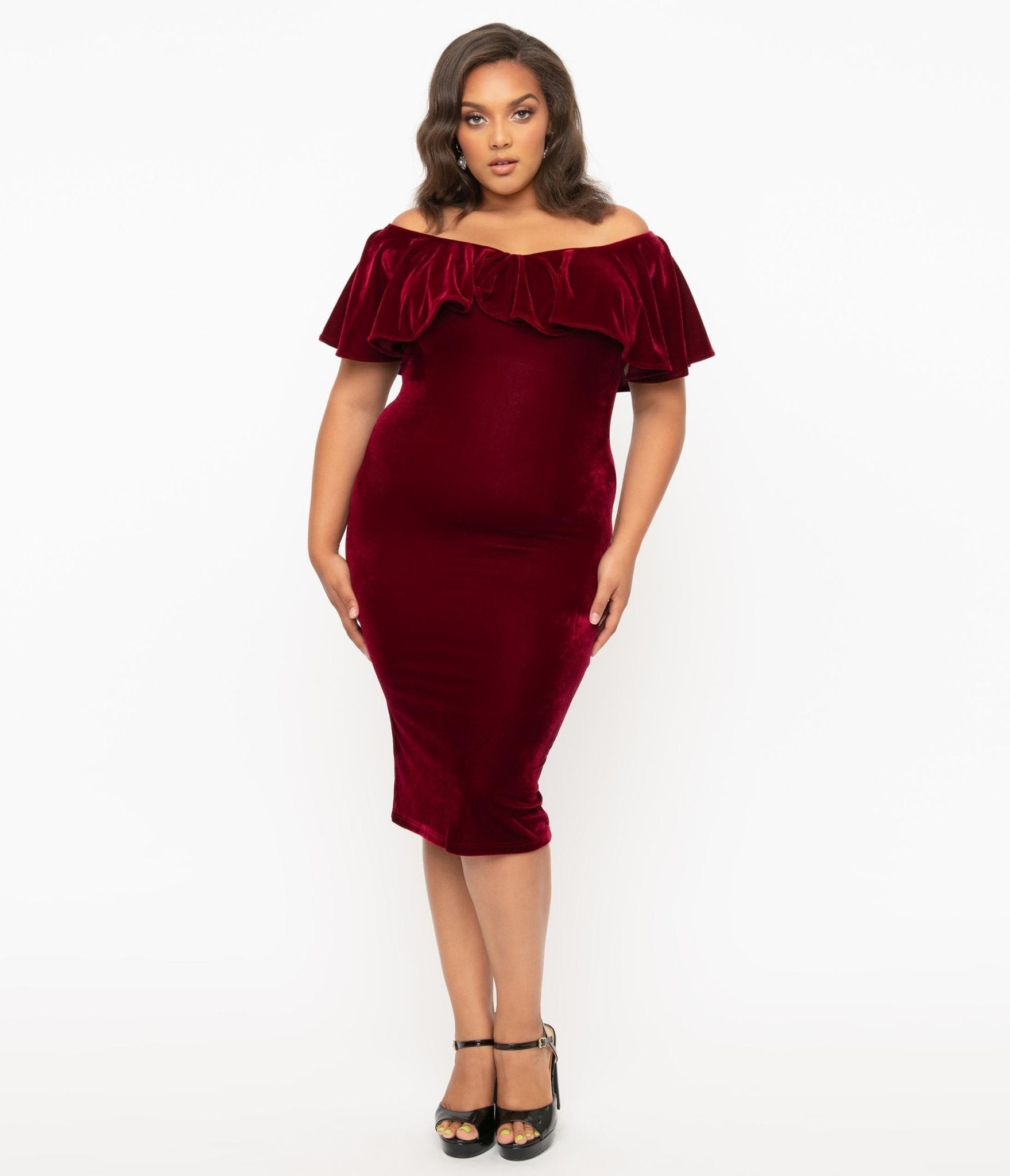 Unique Vintage Plus Size 1950s Burgundy Red Velvet Sophia Wiggle Dress Unique Vintage Plus Size 1950s Burgundy Red Velvet Sophia Wiggle Dress