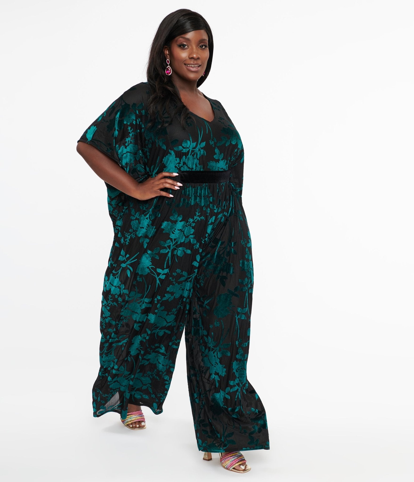 Unique Vintage Plus Size 1970s Black Teal Velvet Floral Burnout Caft