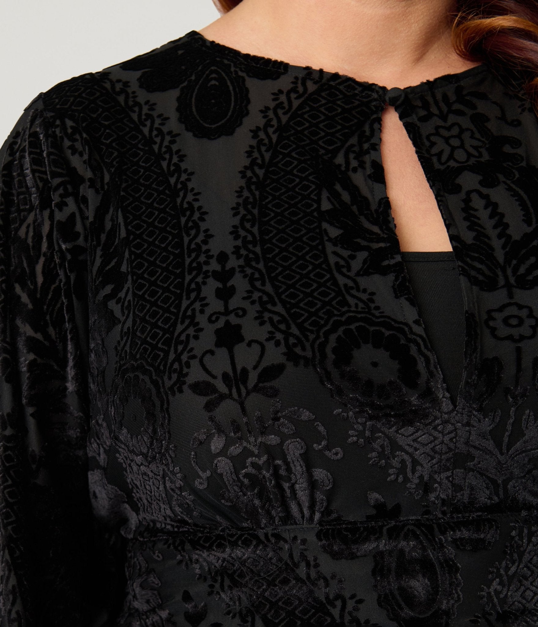 Unique Vintage Plus Size Black Floral Burnout Fringe Flutter Sleeve Caftan