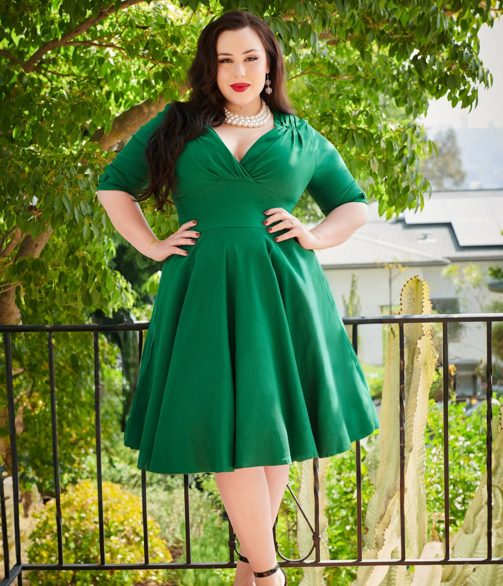 Unique Vintage Plus Size Emerald Green Delores Swing Dress with Sleeves 3X/20 Unique Vintage Plus Size Emerald Green Delores Swing Dress with Sleeves 3X/20