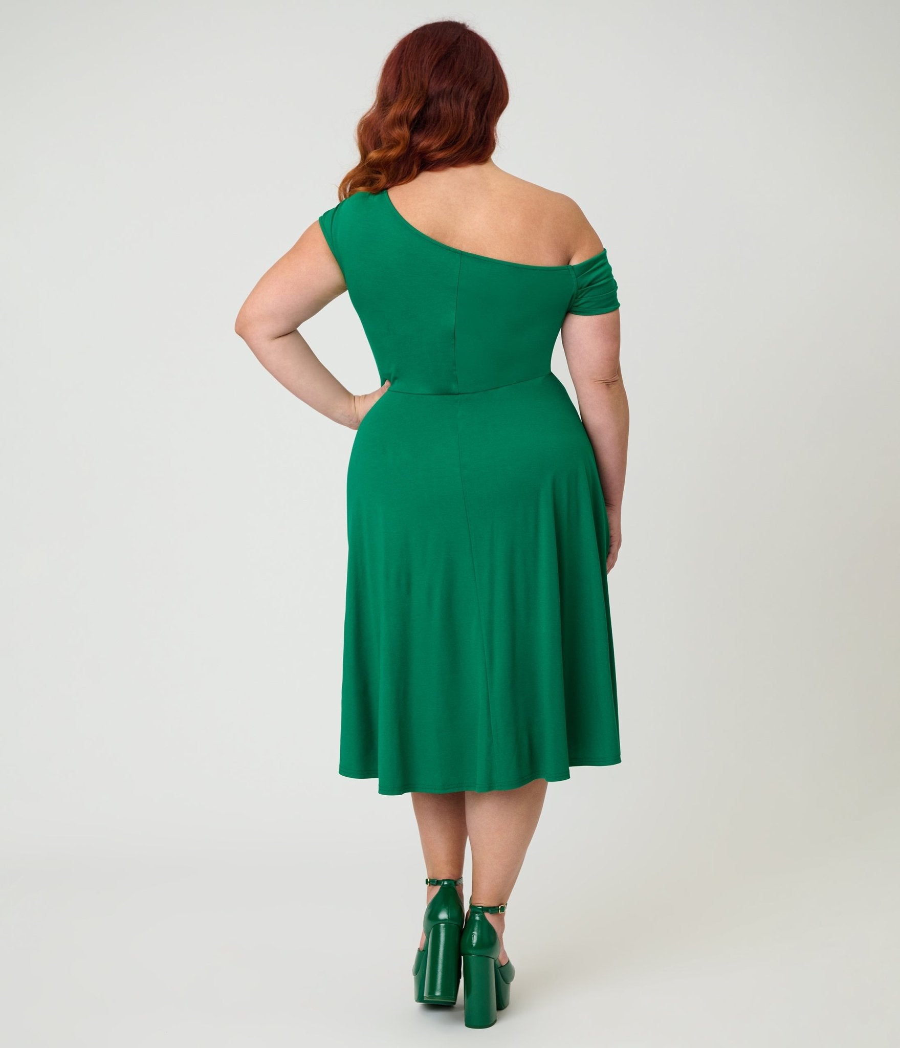 Unique Vintage Plus Size Green Asymmetrical Neck Swing Dress Unique Vintage Plus Size Green Asymmetrical Neck Swing Dress