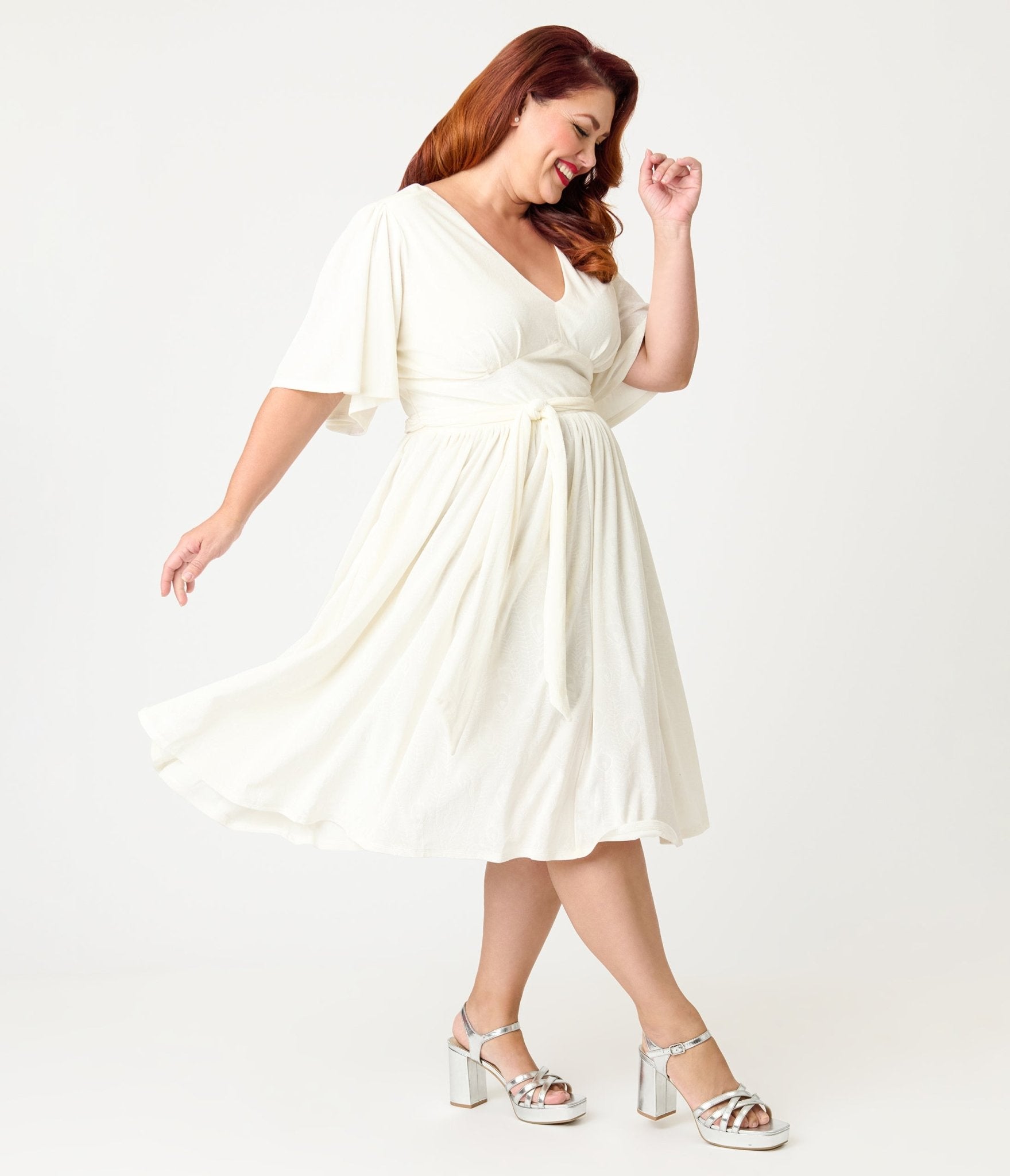 plus size ivory dresses Unique Vintage Peacock Embossed Velvet Flutter Sleeve WITHLOVE25 A Line Formal Dresses, The bodices exquisite ruching Color:Kiwi S0072