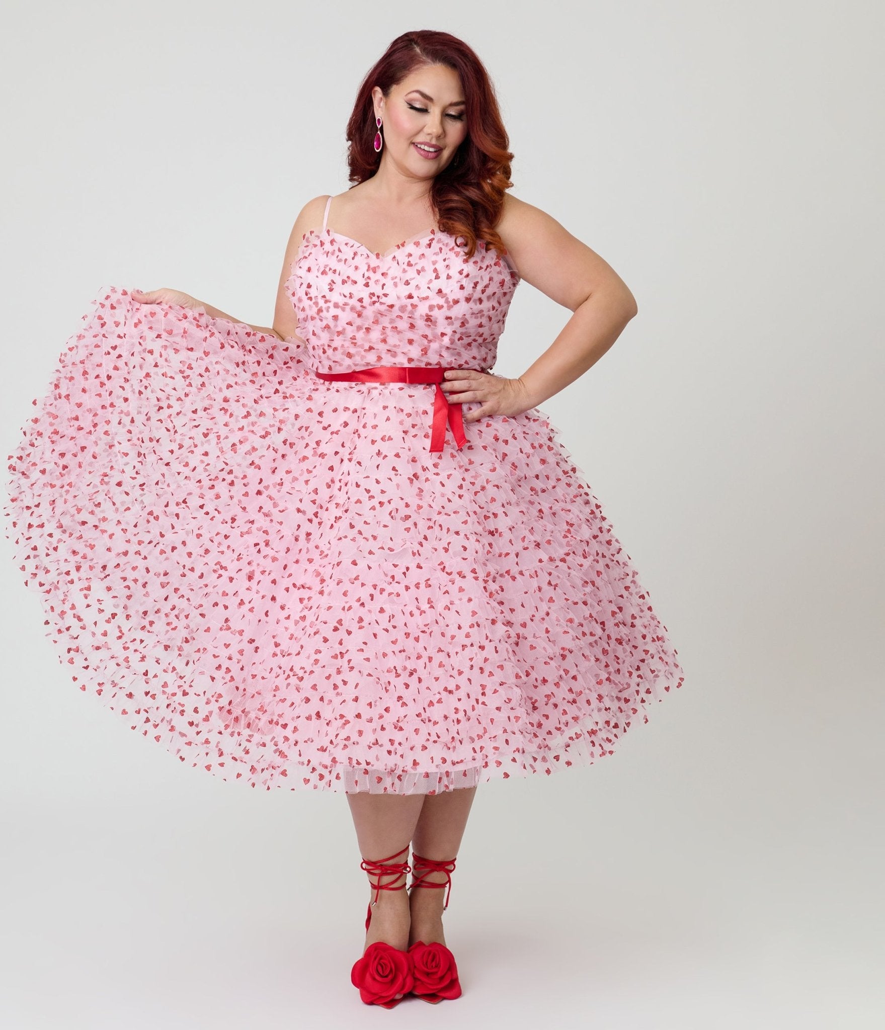 Unique Vintage Plus Size Pink & Red Glitter Heart Tulle Cupcake Swing Unique Vintage Plus Size Pink & Red Glitter Heart Tulle Cupcake Swing
